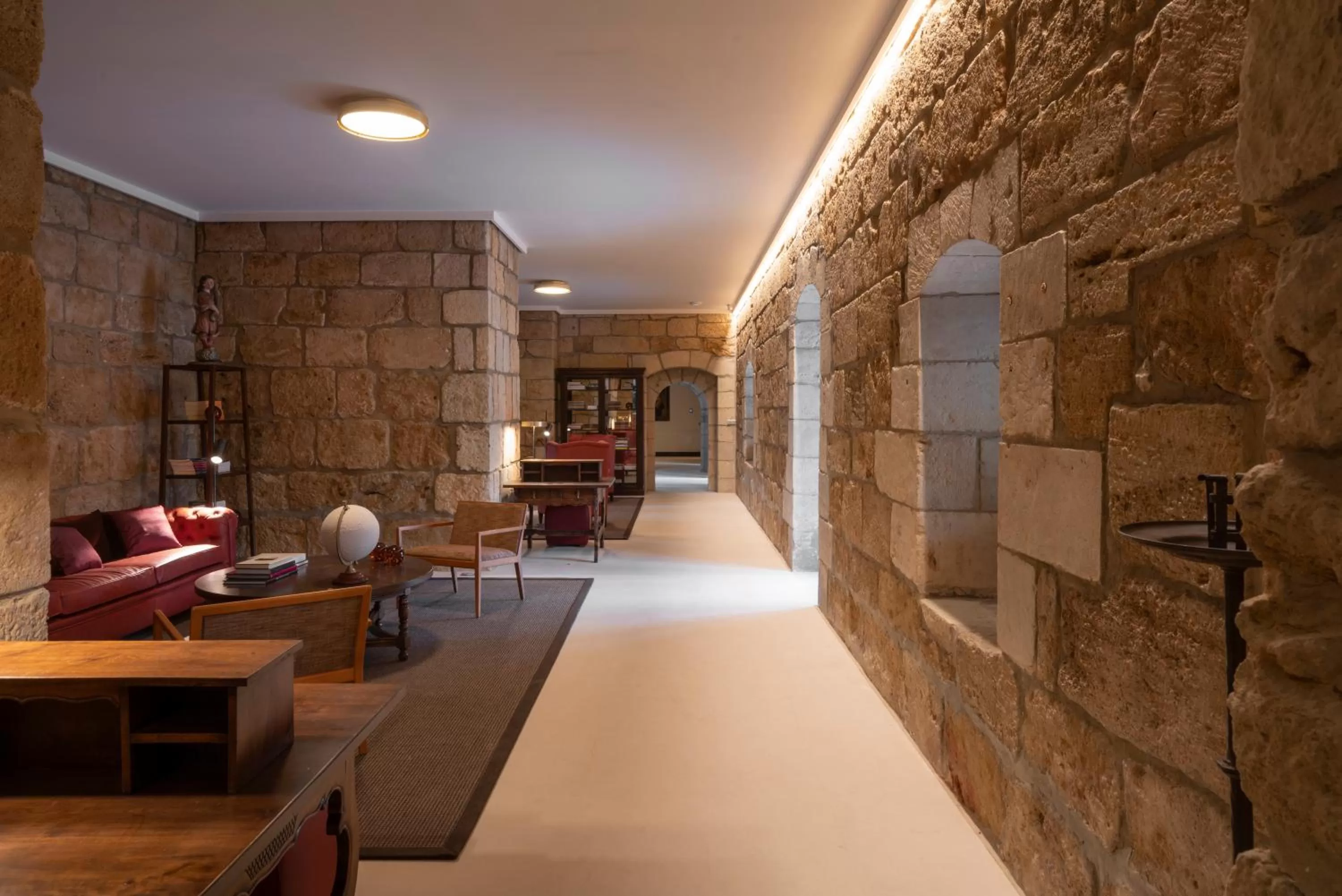 Library in Parador de Turismo de León