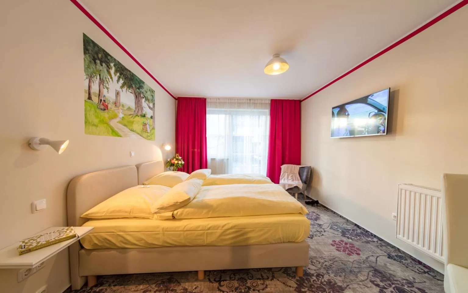 Photo of the whole room, Bed in Hotel Goldflair am Rathaus