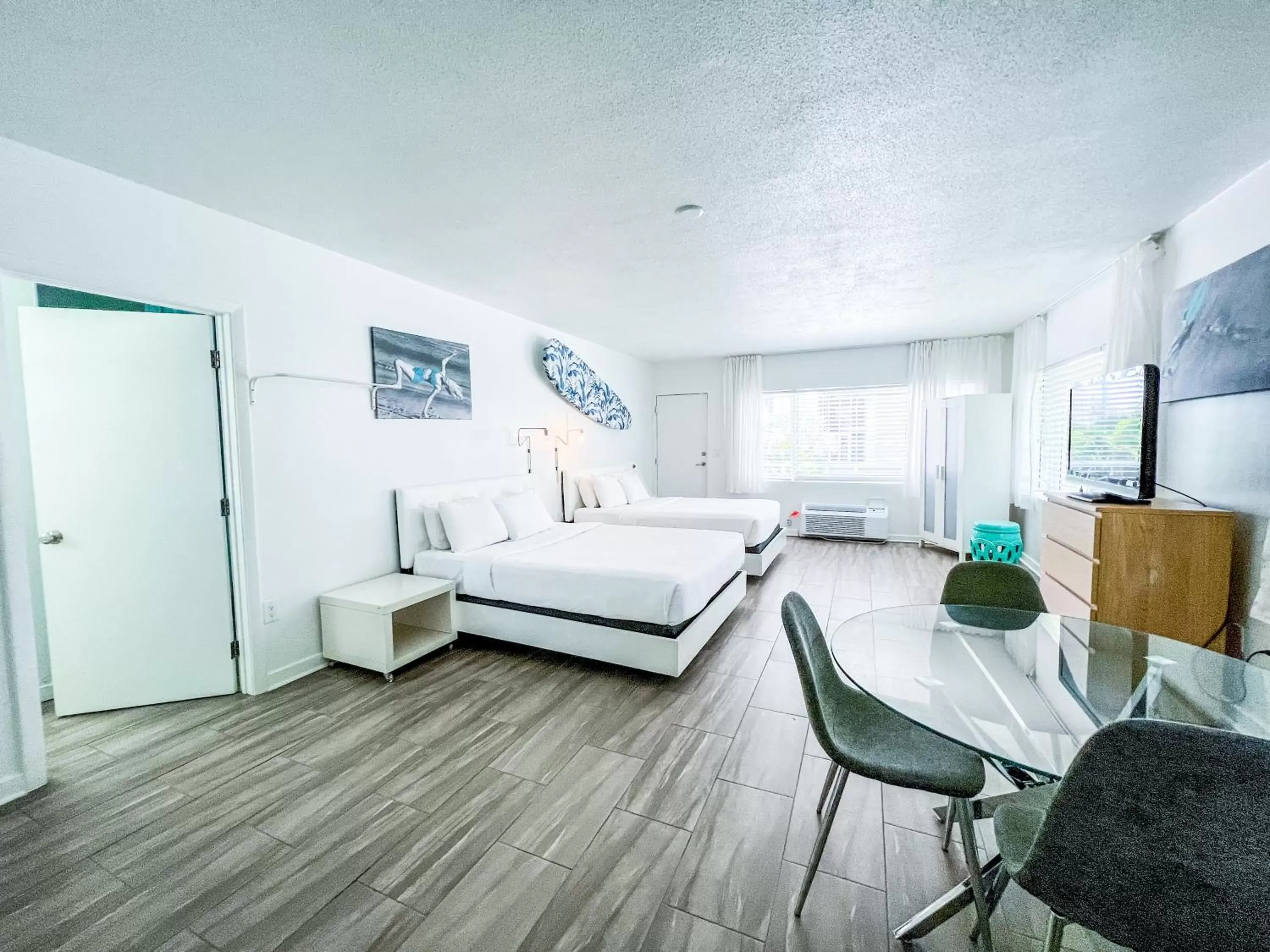 Deluxe Double Queen Studio in Aqua Hotel Deluxe Double Queen Studio in Aqua Hotel