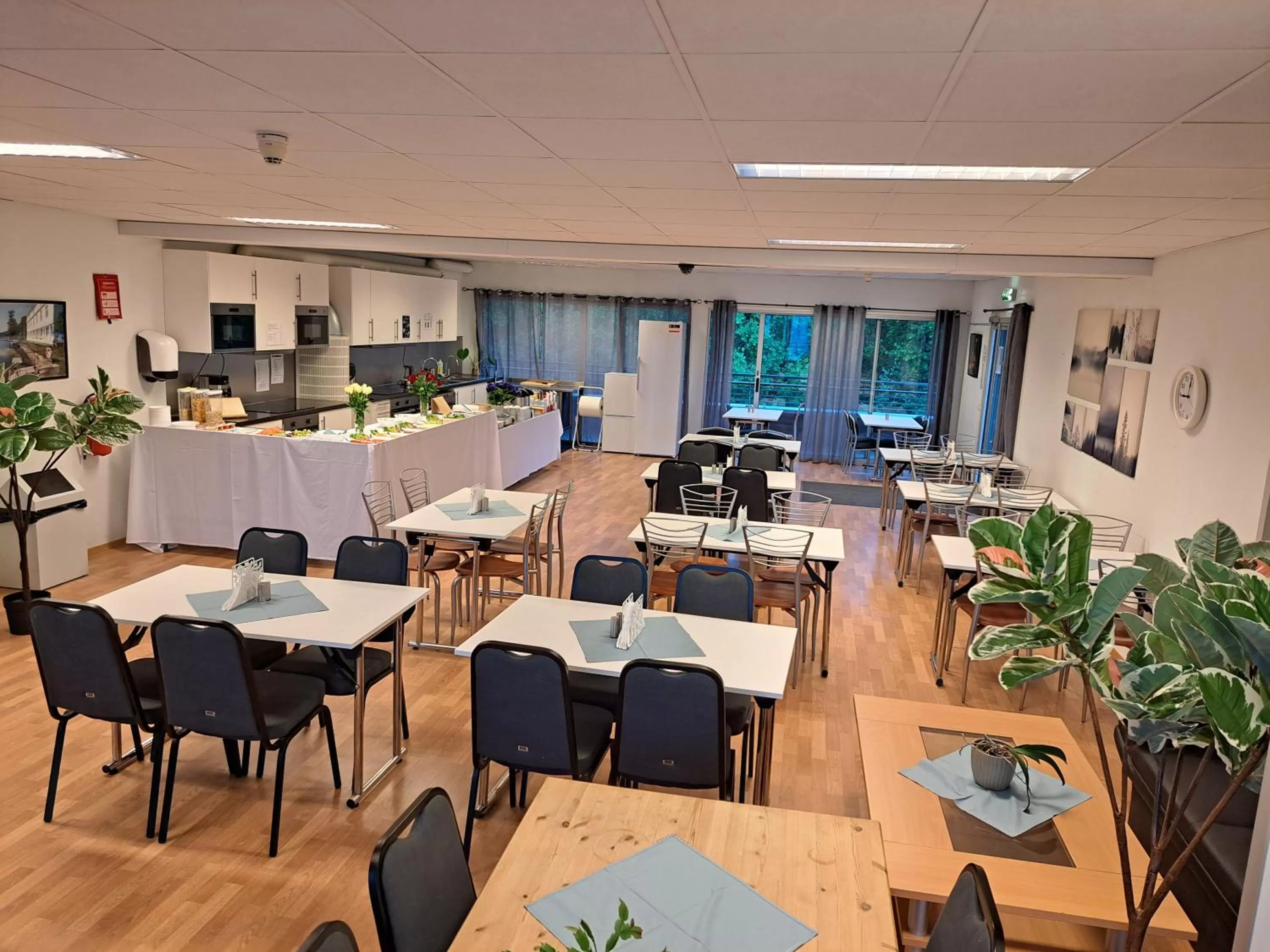 Restaurant/places to eat in Motell Svinesundparken