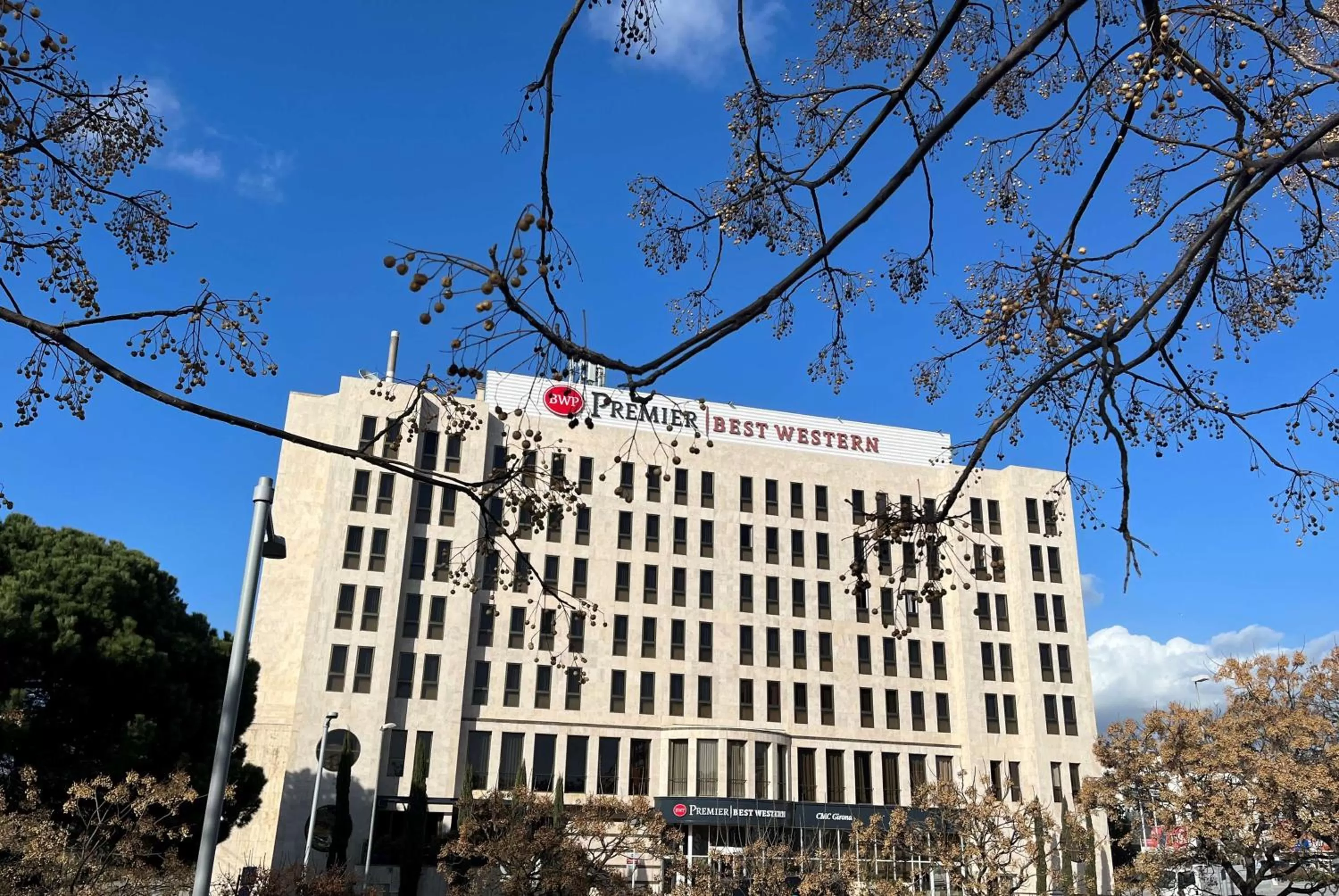 Property building in Best Western Premier CMC Girona