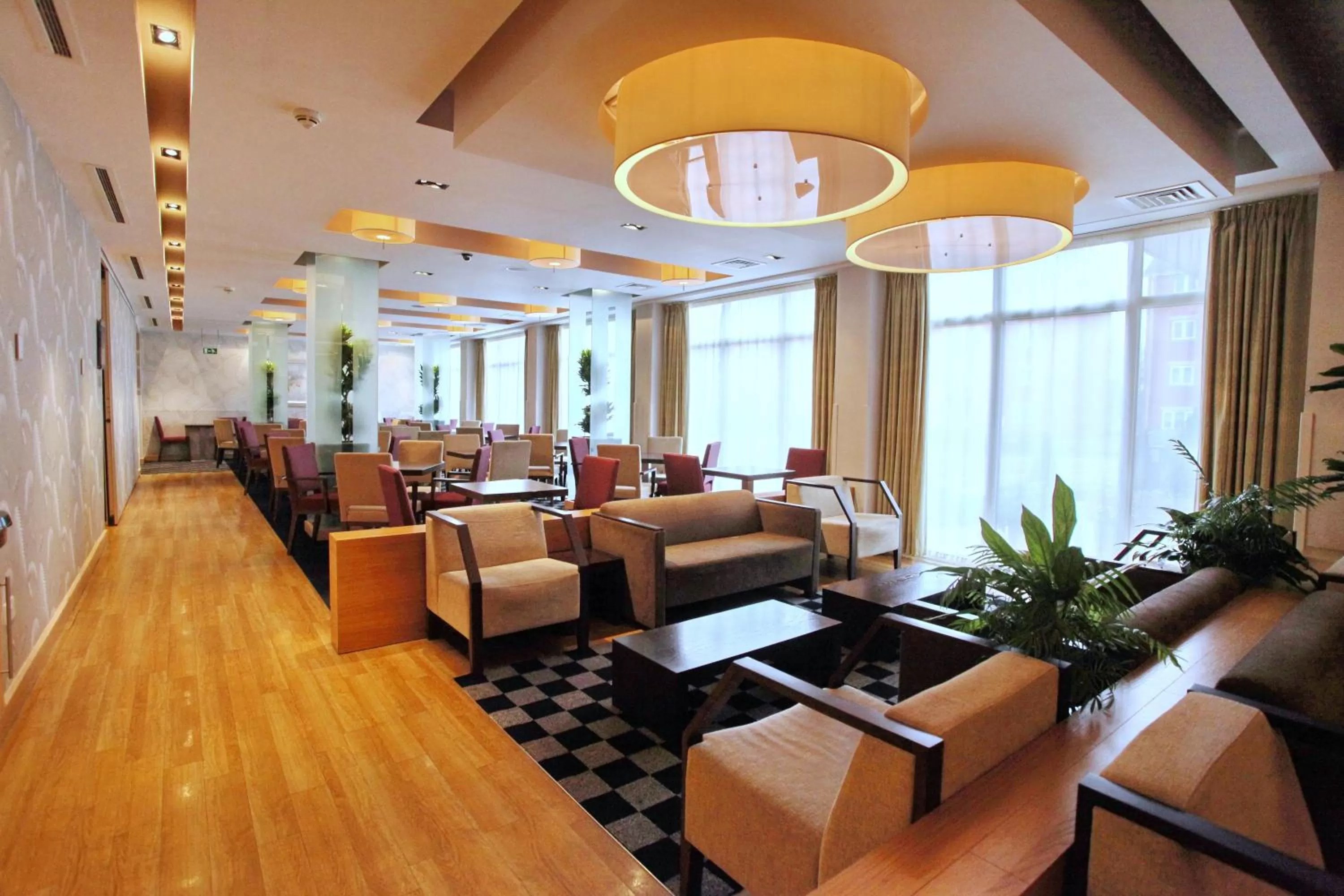 Meeting/conference room in Holiday Inn Express Birmingham Redditch by IHG