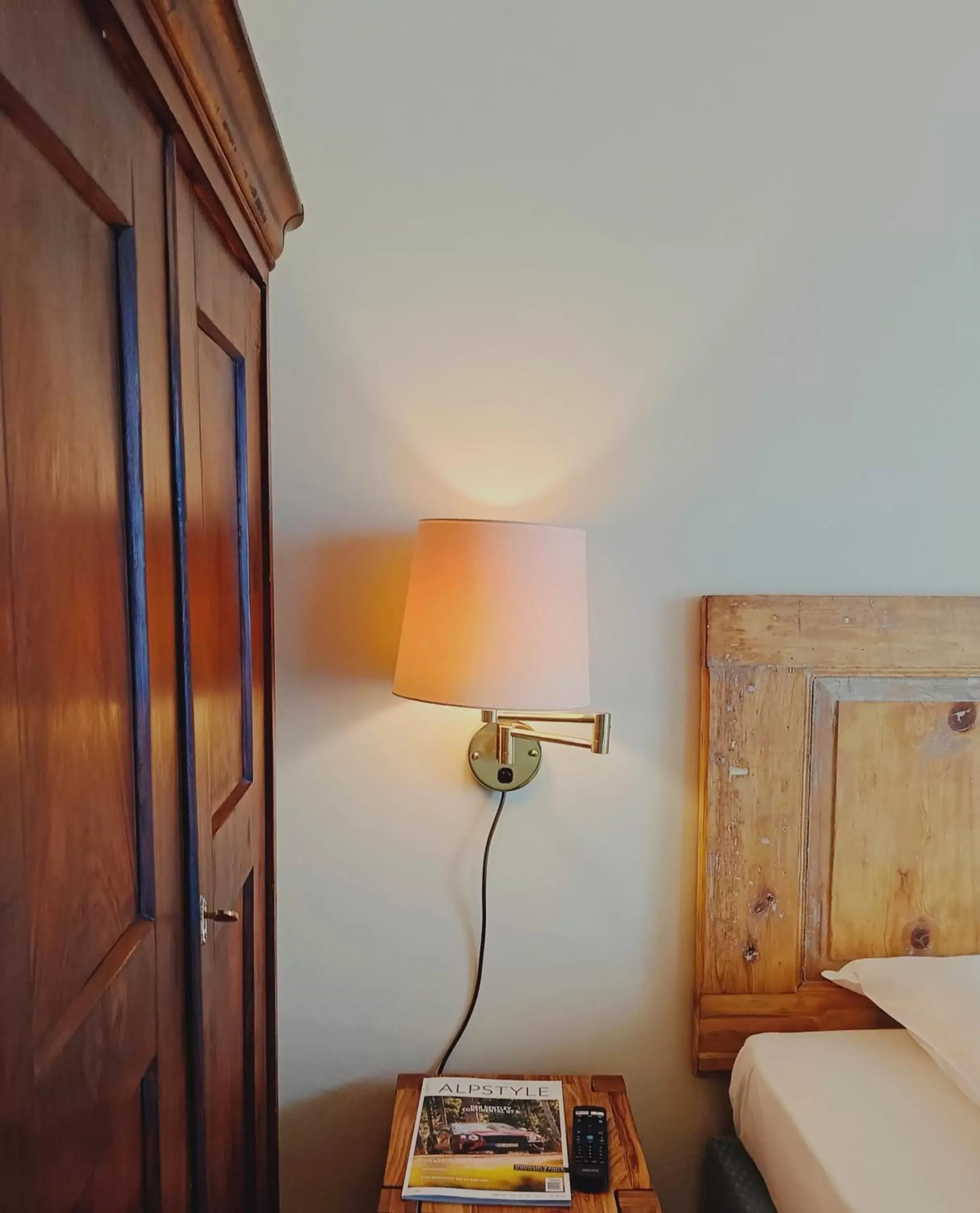 Budget Single Room - single occupancy in Hotel Bernina 1865 by Kleos Group Collection Budget Single Room - single occupancy in Hotel Bernina 1865 by Kleos Group Collection