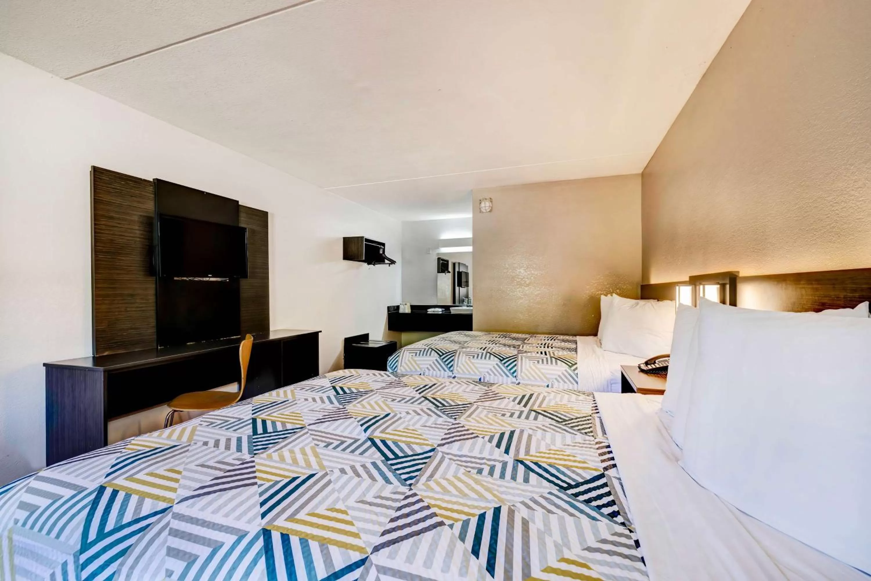 Bedroom, Bed in Motel 6 North Little Rock, AR-JFK Blvd