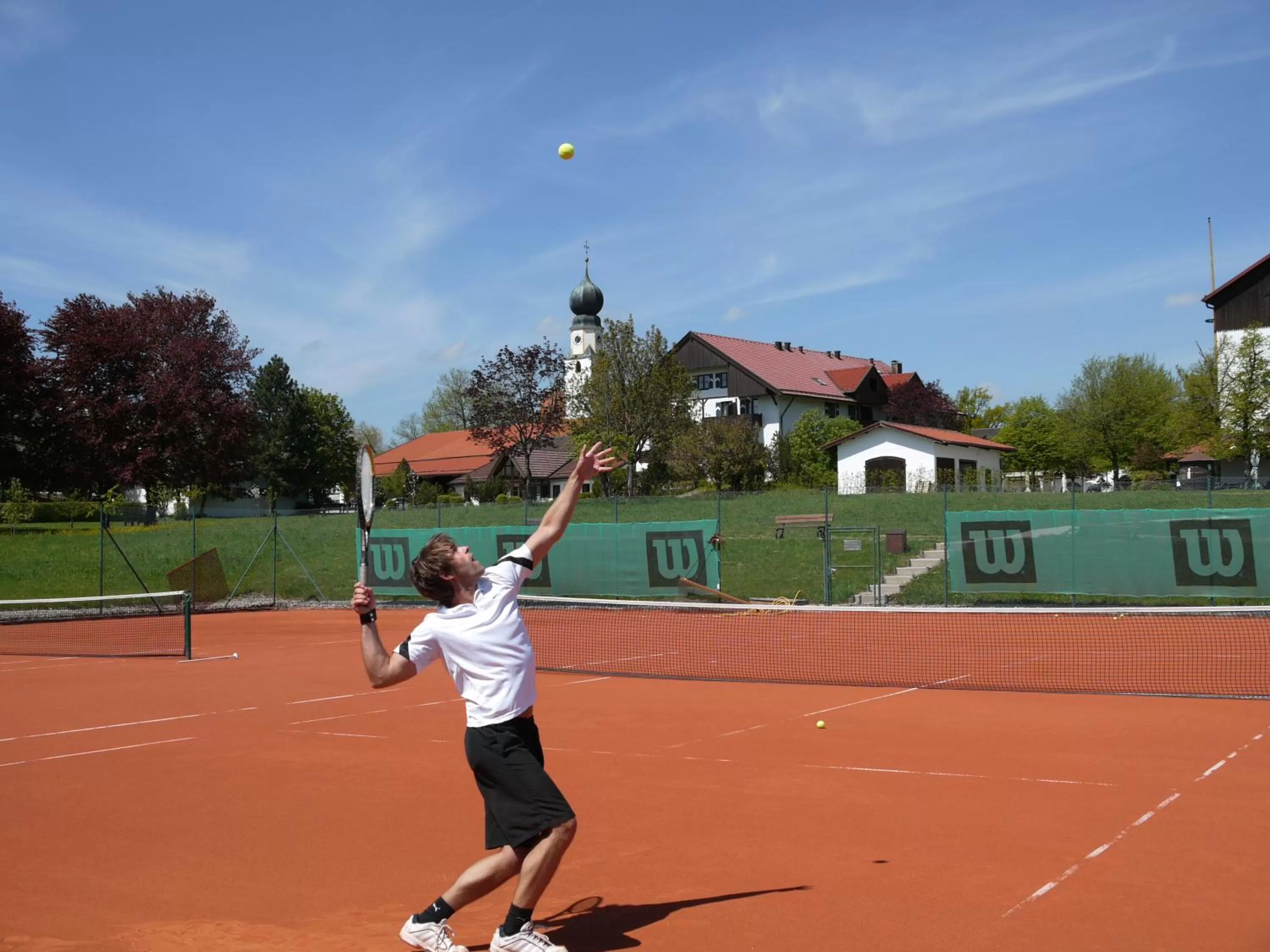Tennis court in Hotel Gut Ising