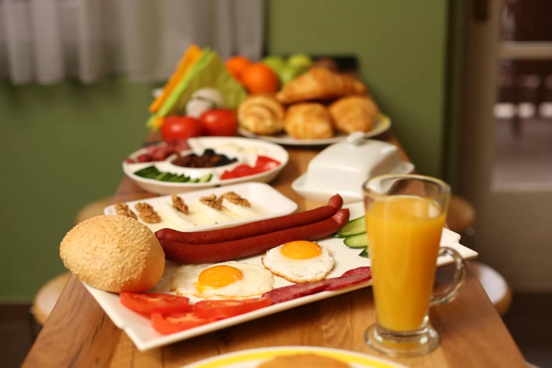 Restaurant/places to eat, Breakfast in Kindli Hotel