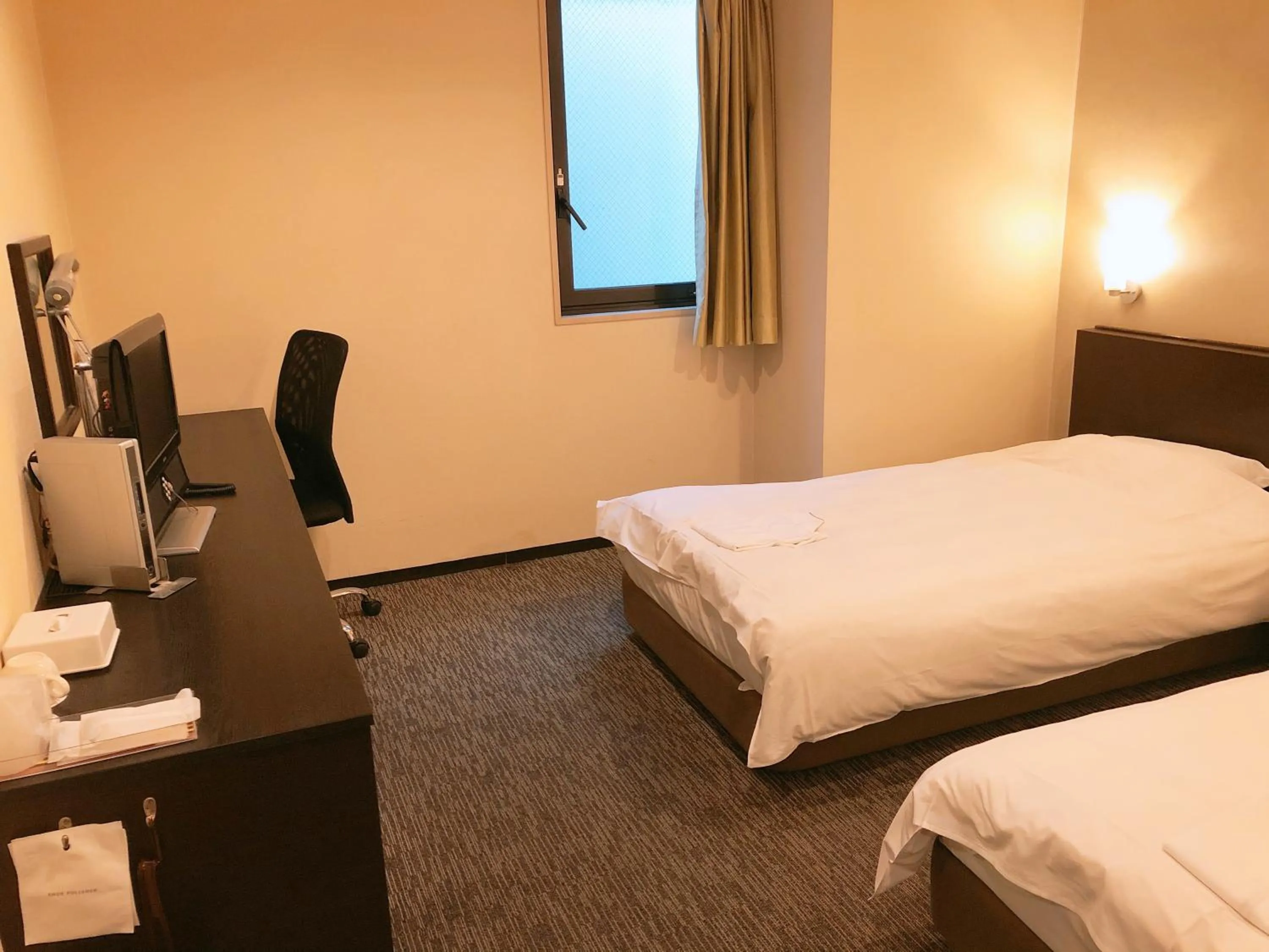Photo of the whole room, Bed in Business Hotel Sunpu