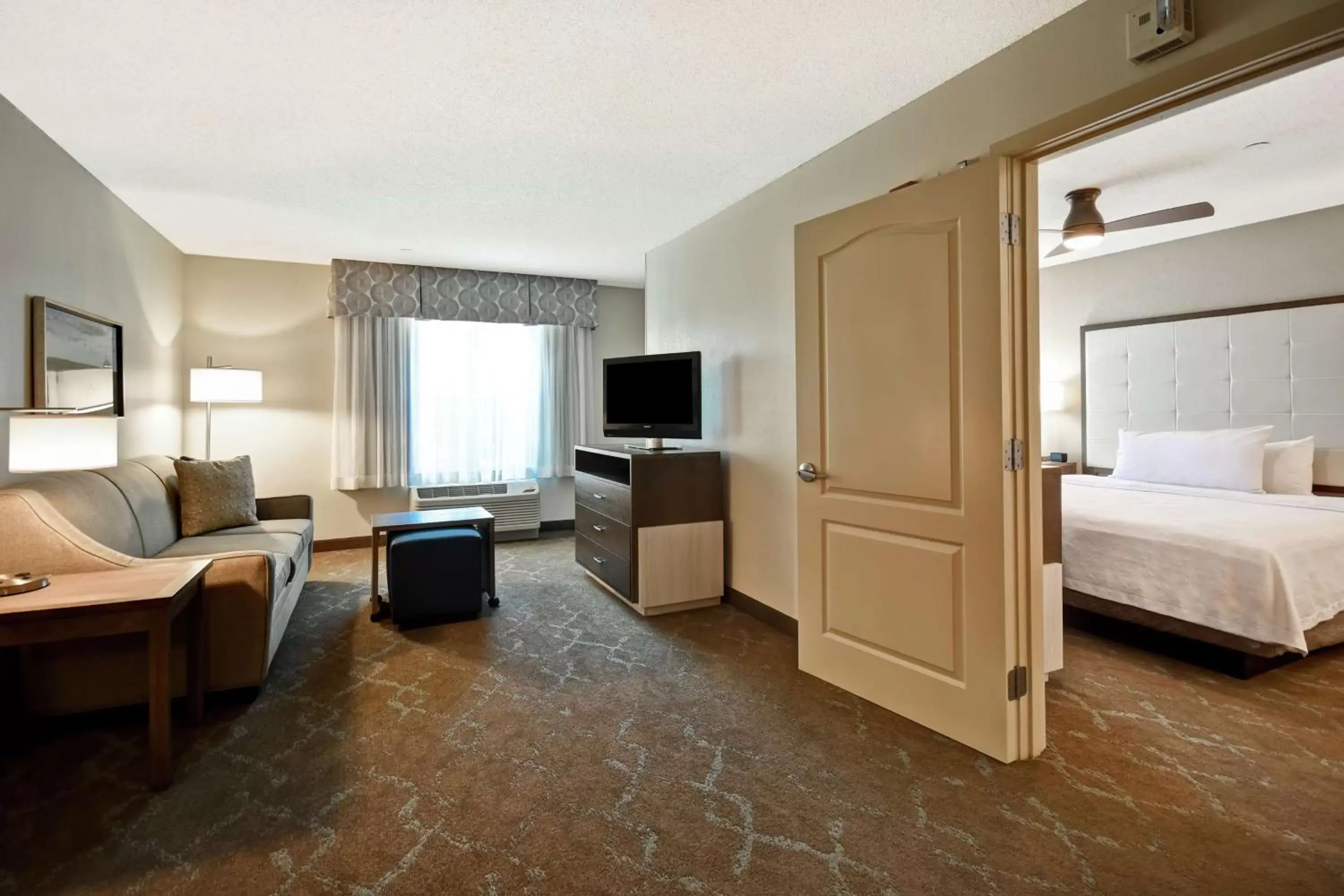 Two-Bedroom Suite with One King And Two Double Beds - Non-Smoking in Homewood Suites by Hilton Dover Two-Bedroom Suite with One King And Two Double Beds - Non-Smoking in Homewood Suites by Hilton Dover
