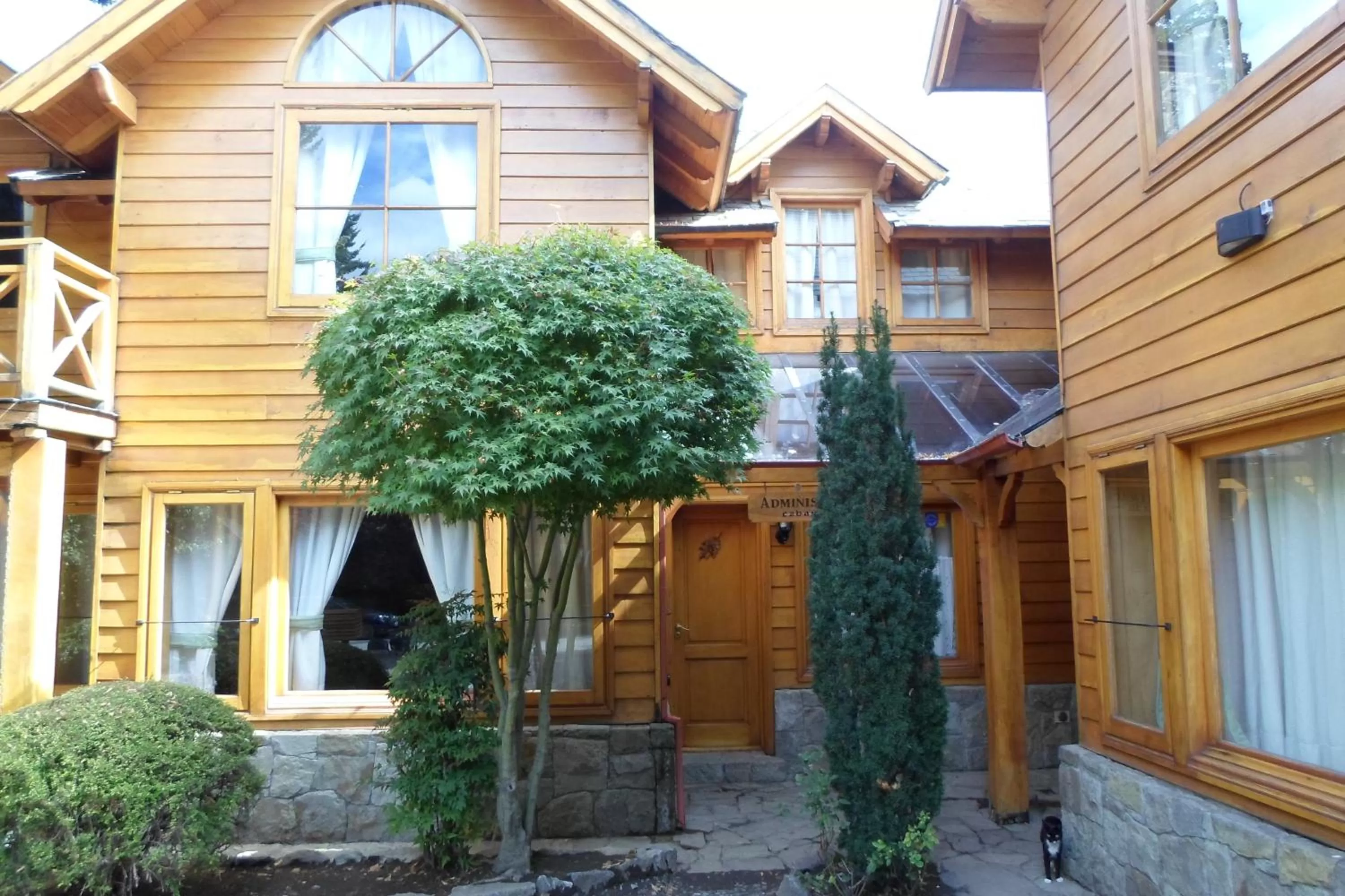 Facade/entrance in Apart Hotel Robles del Sur