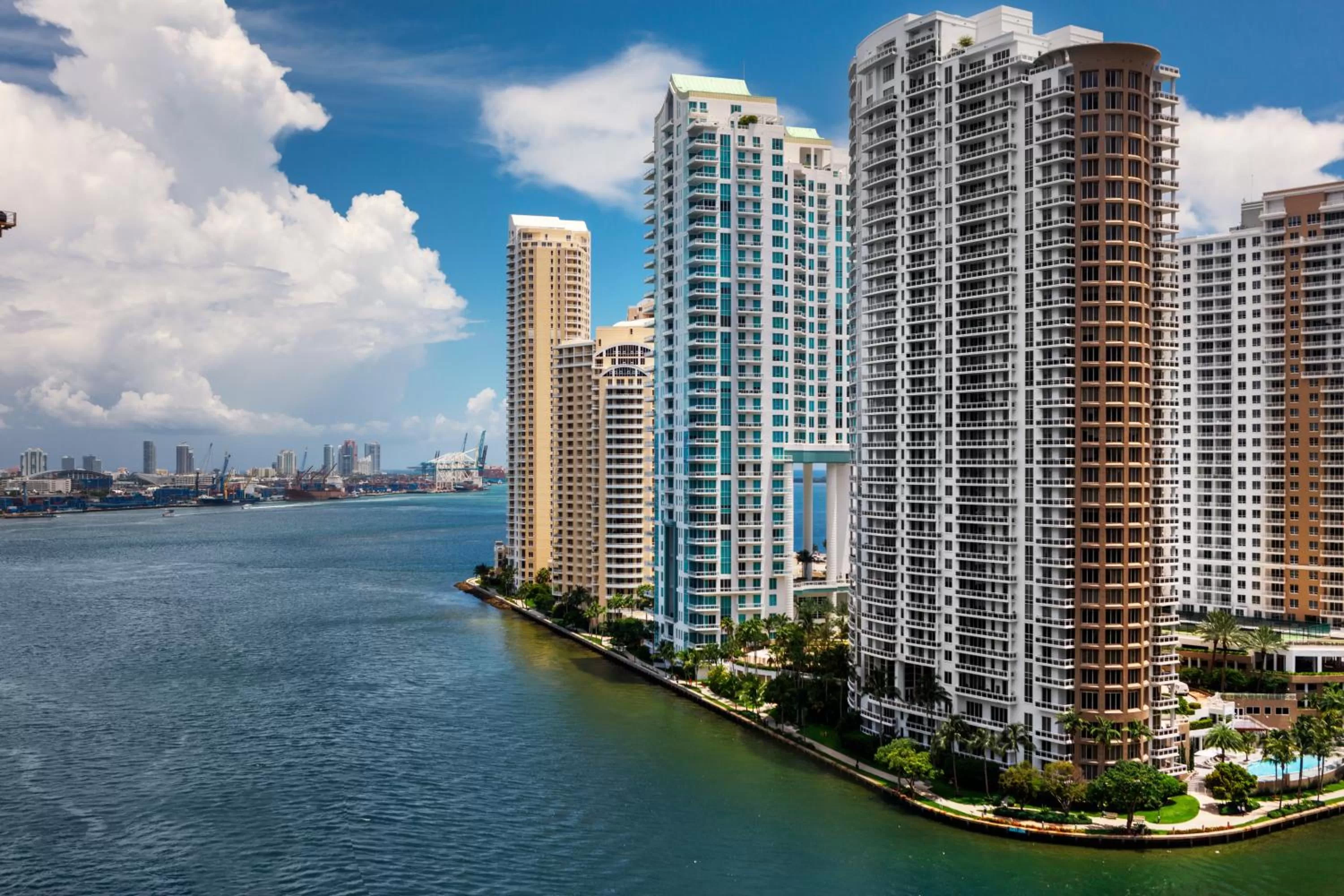 Photo of the whole room in Kimpton EPIC Hotel by IHG