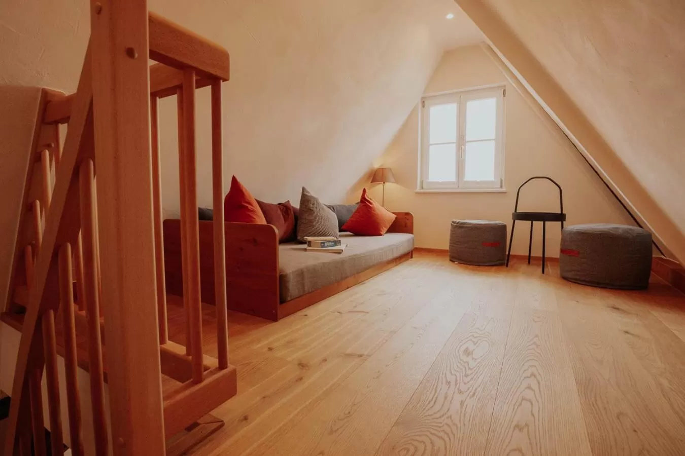 Living room, Bed in Altstadtmittehotel Sonne