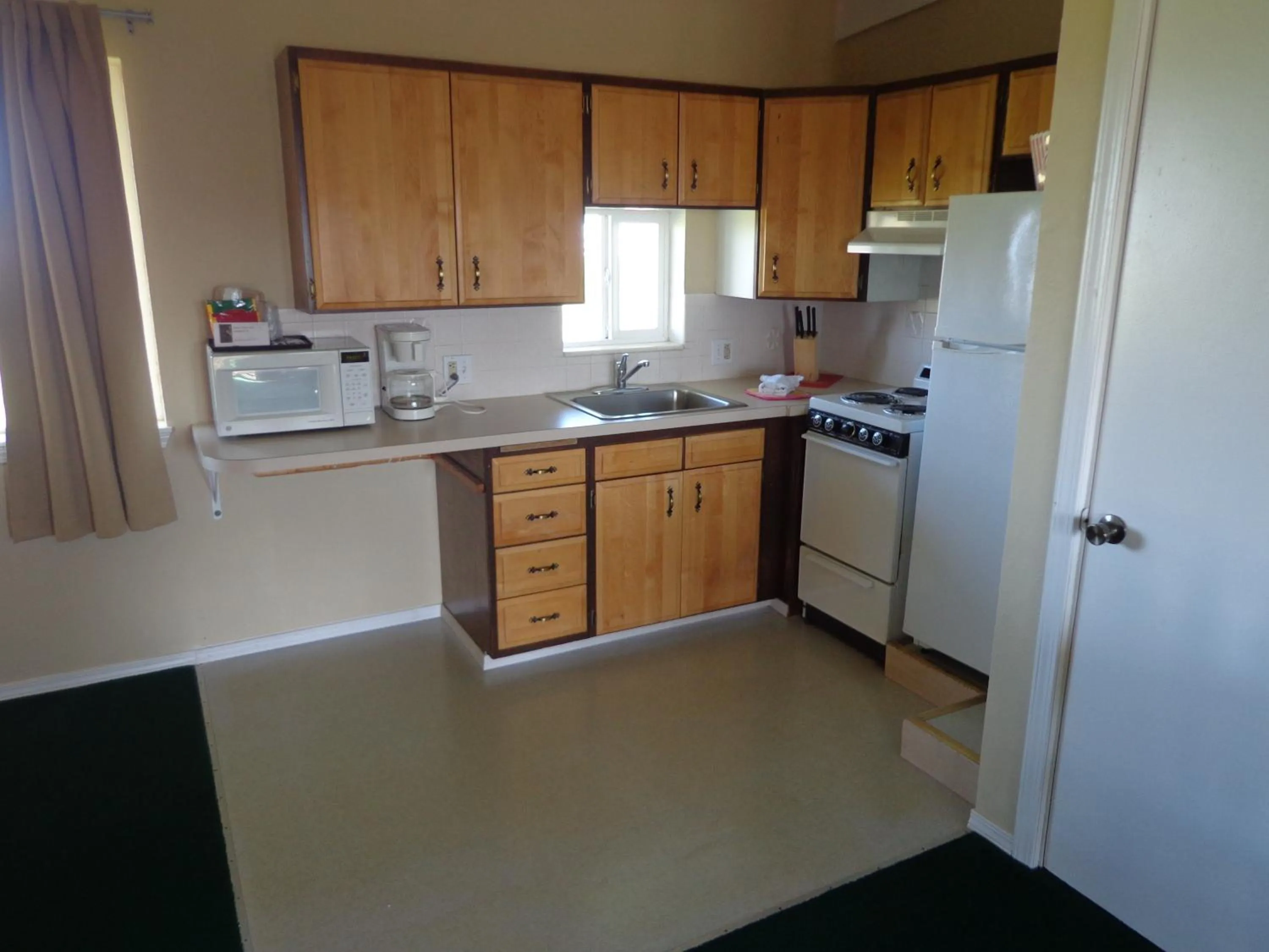 Coffee/tea facilities in Ocean Shores Inn & Suites