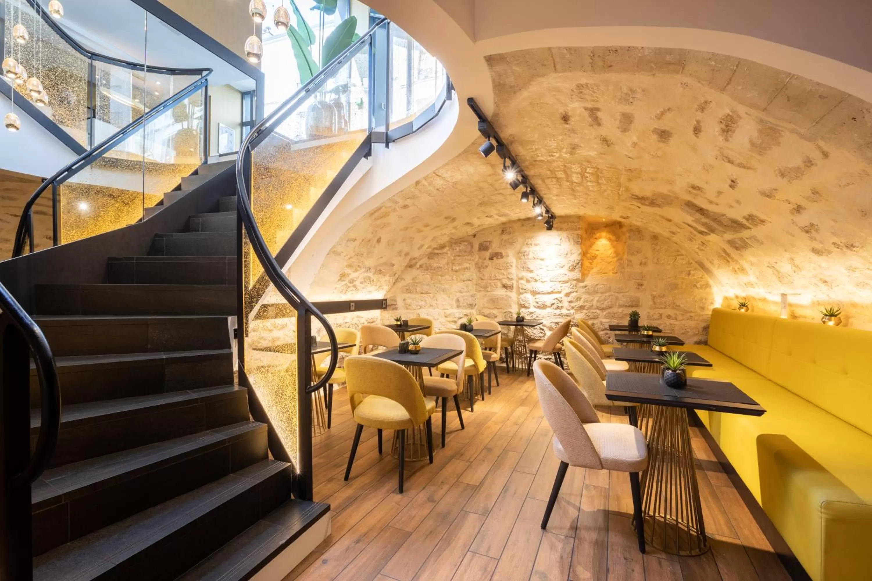 Living room in Prince Albert Lyon Bercy