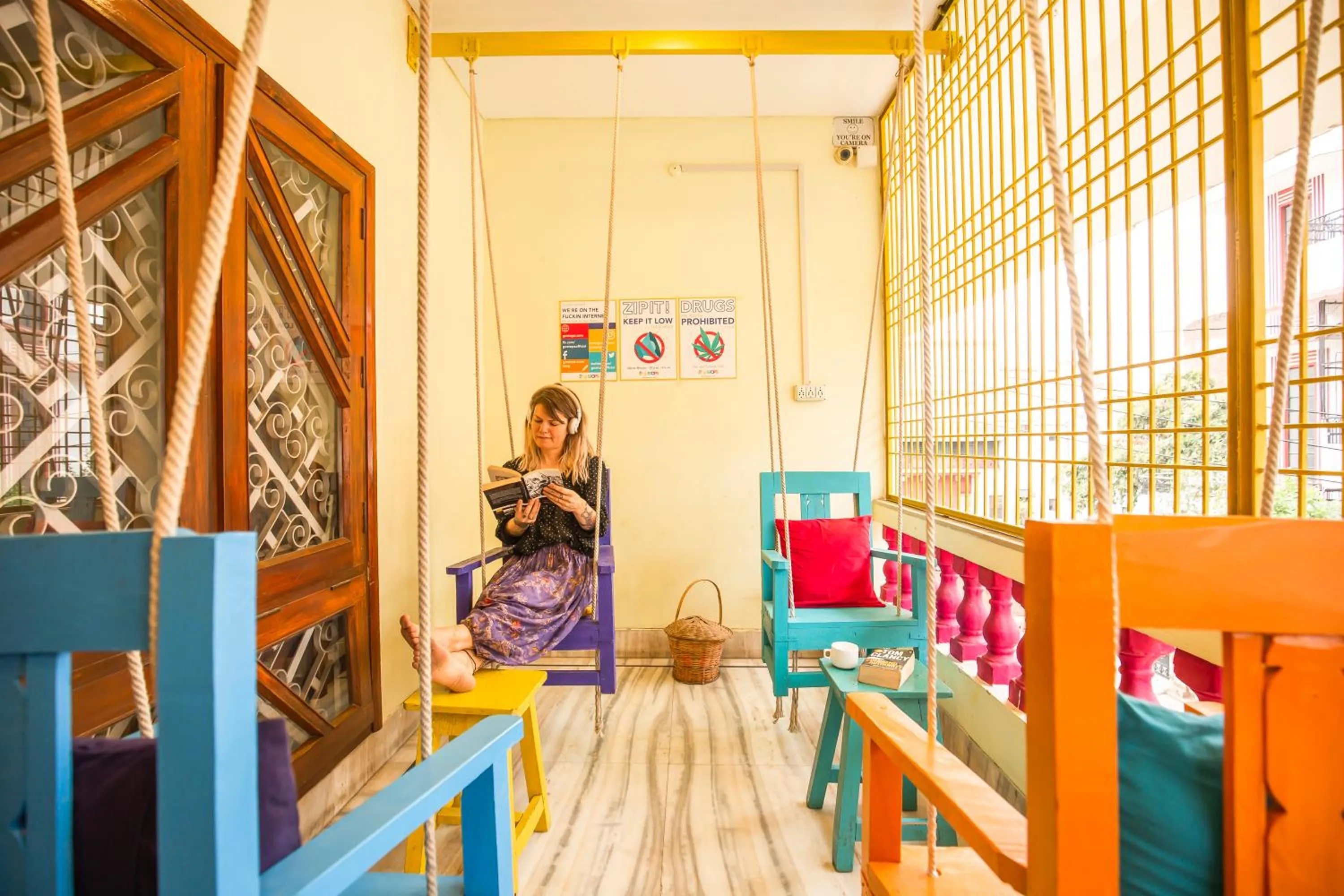 People in goSTOPS Lite Varanasi