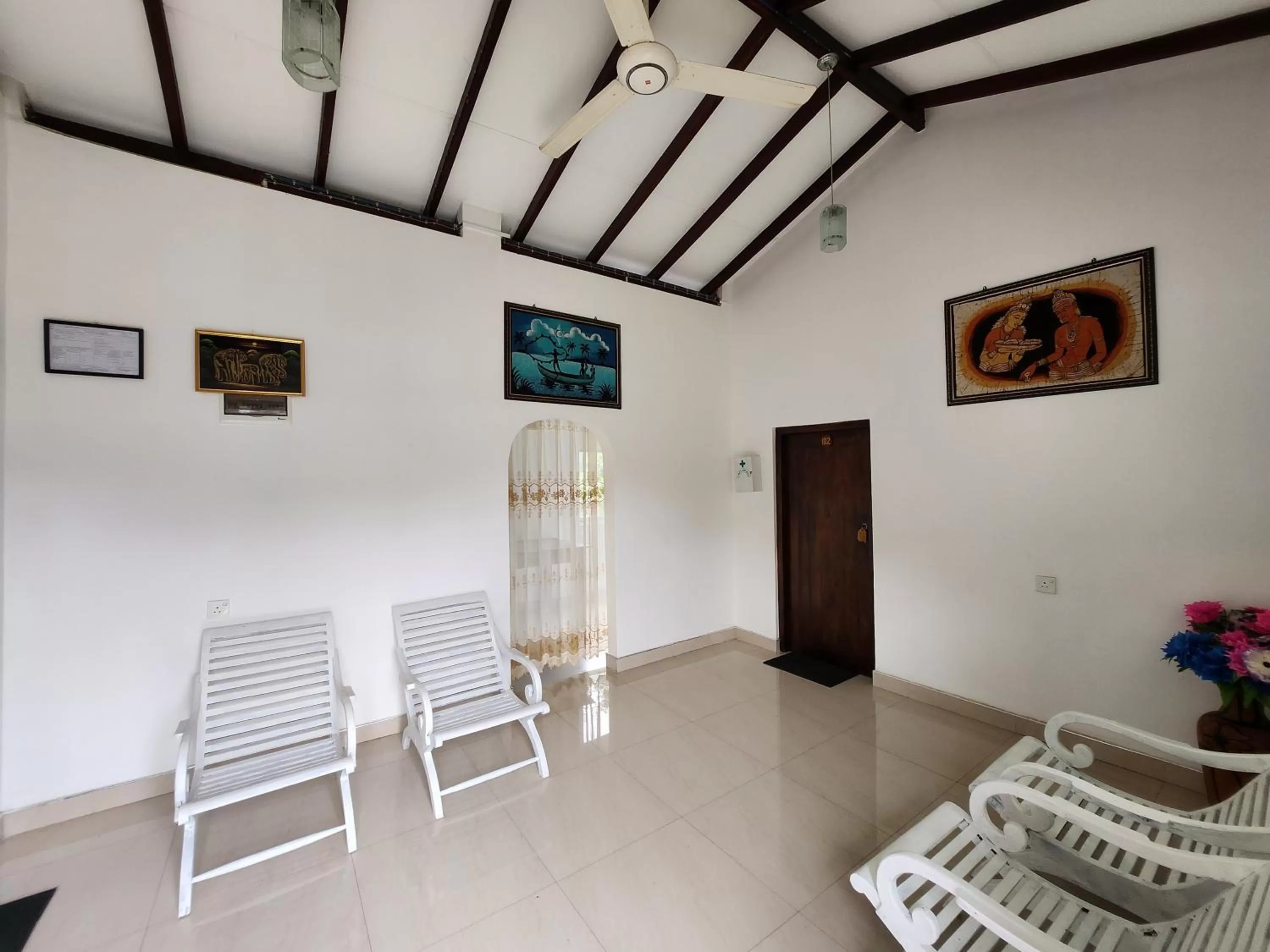 Seating area in New Peacock Resort