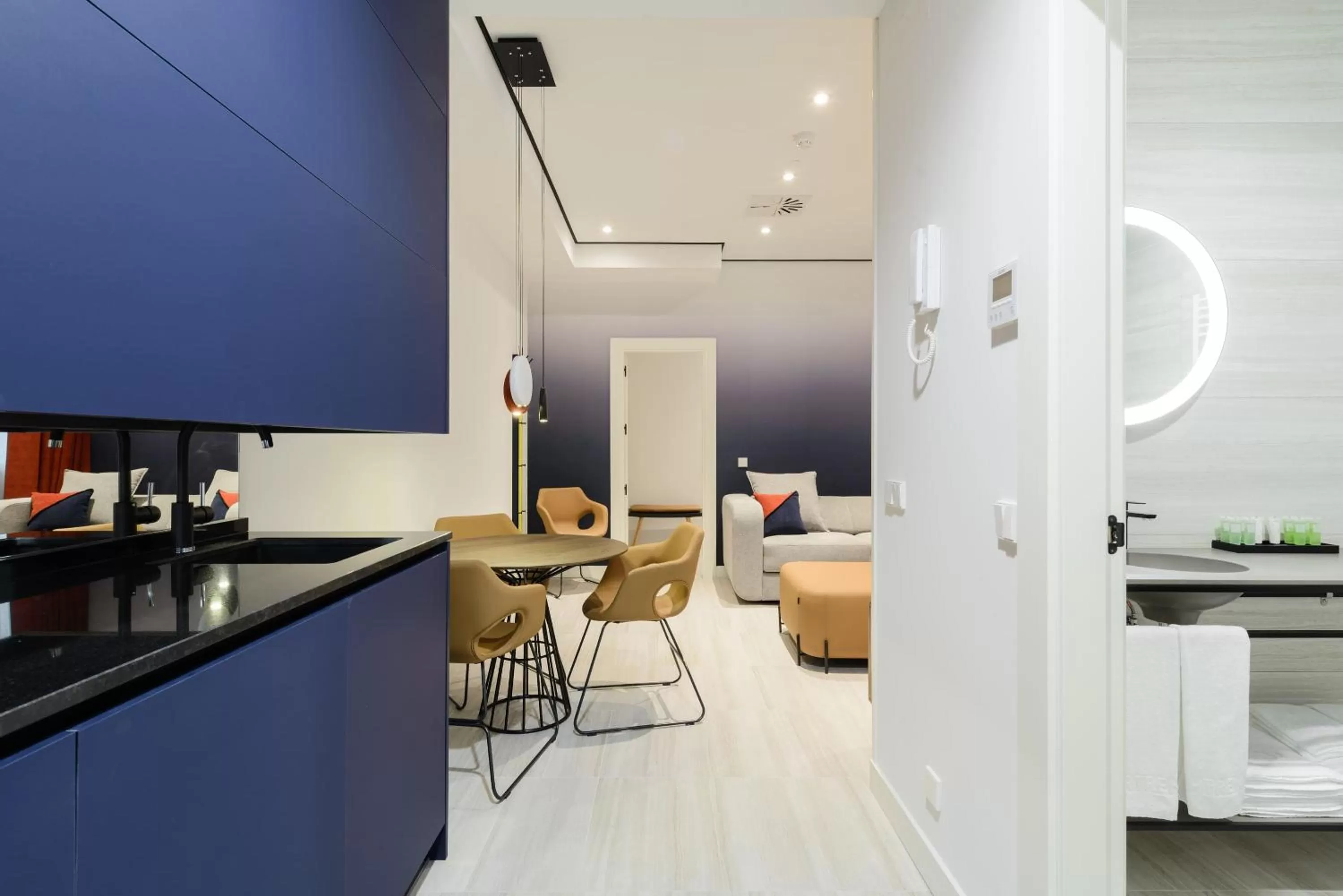 Kitchen or kitchenette in Smartrental Collection Gran Vía Centric