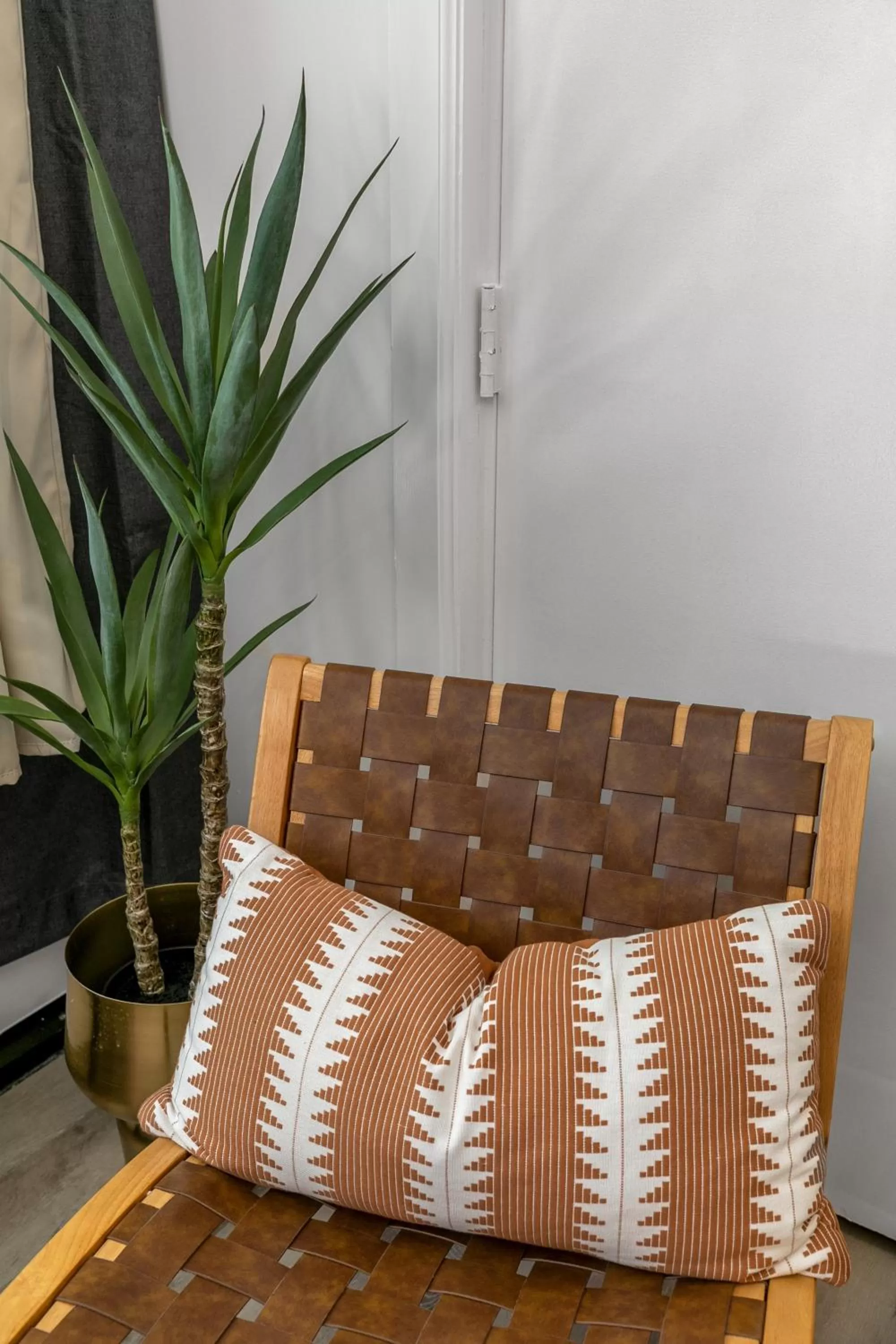 Seating area in Candlewick Inn and Suites
