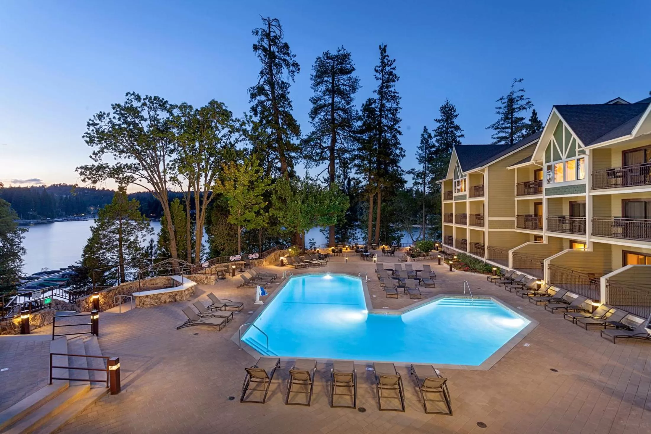 Swimming pool in Lake Arrowhead Resort & Spa