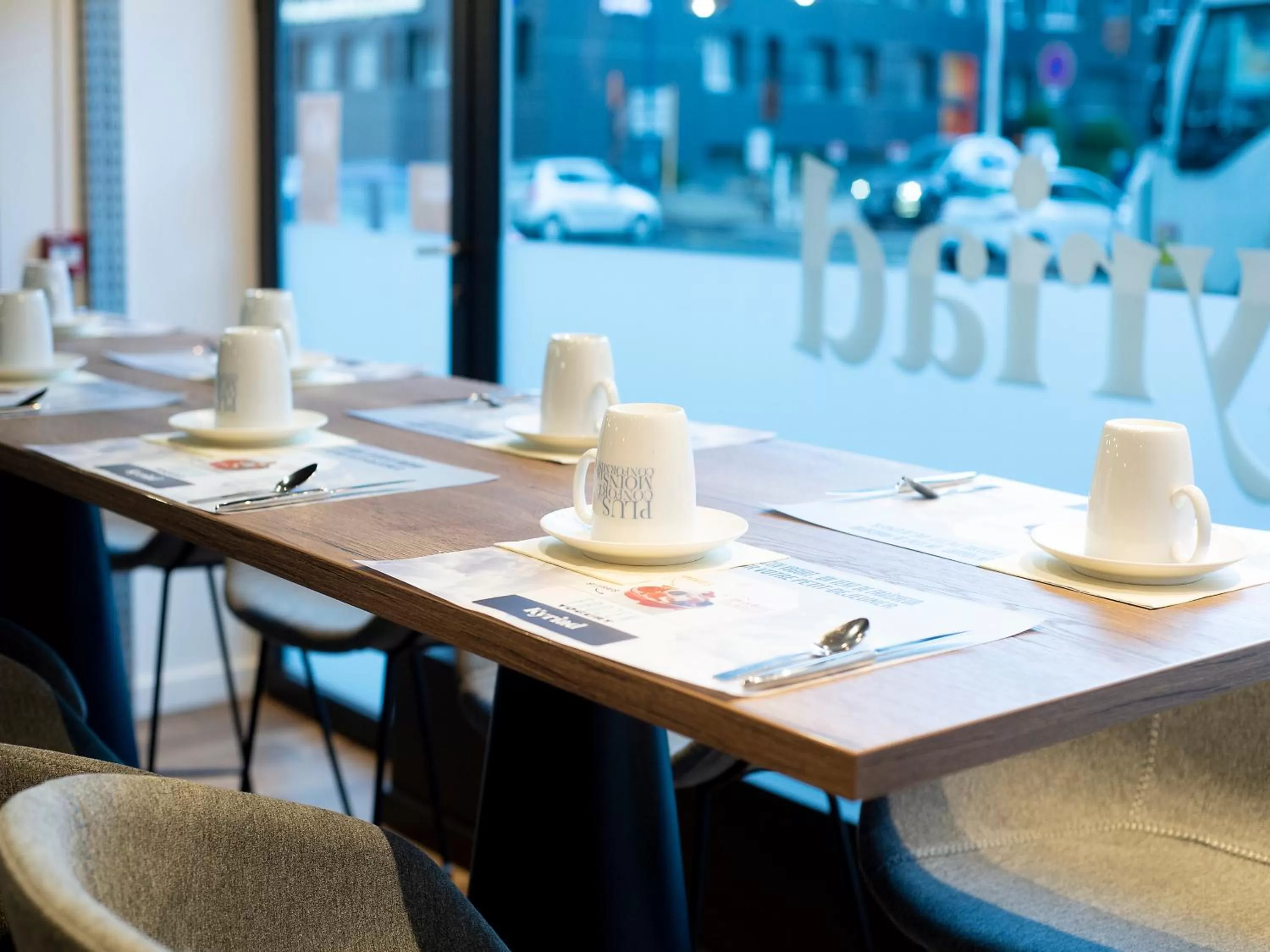 Restaurant/places to eat in Kyriad Hotel Clermont Ferrand Centre