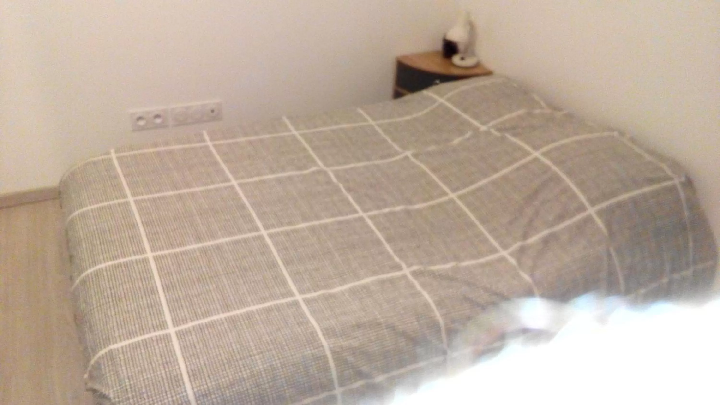 Bed in Chez Lionel & Mathéis , joignable au zéro6trente53cinquante60