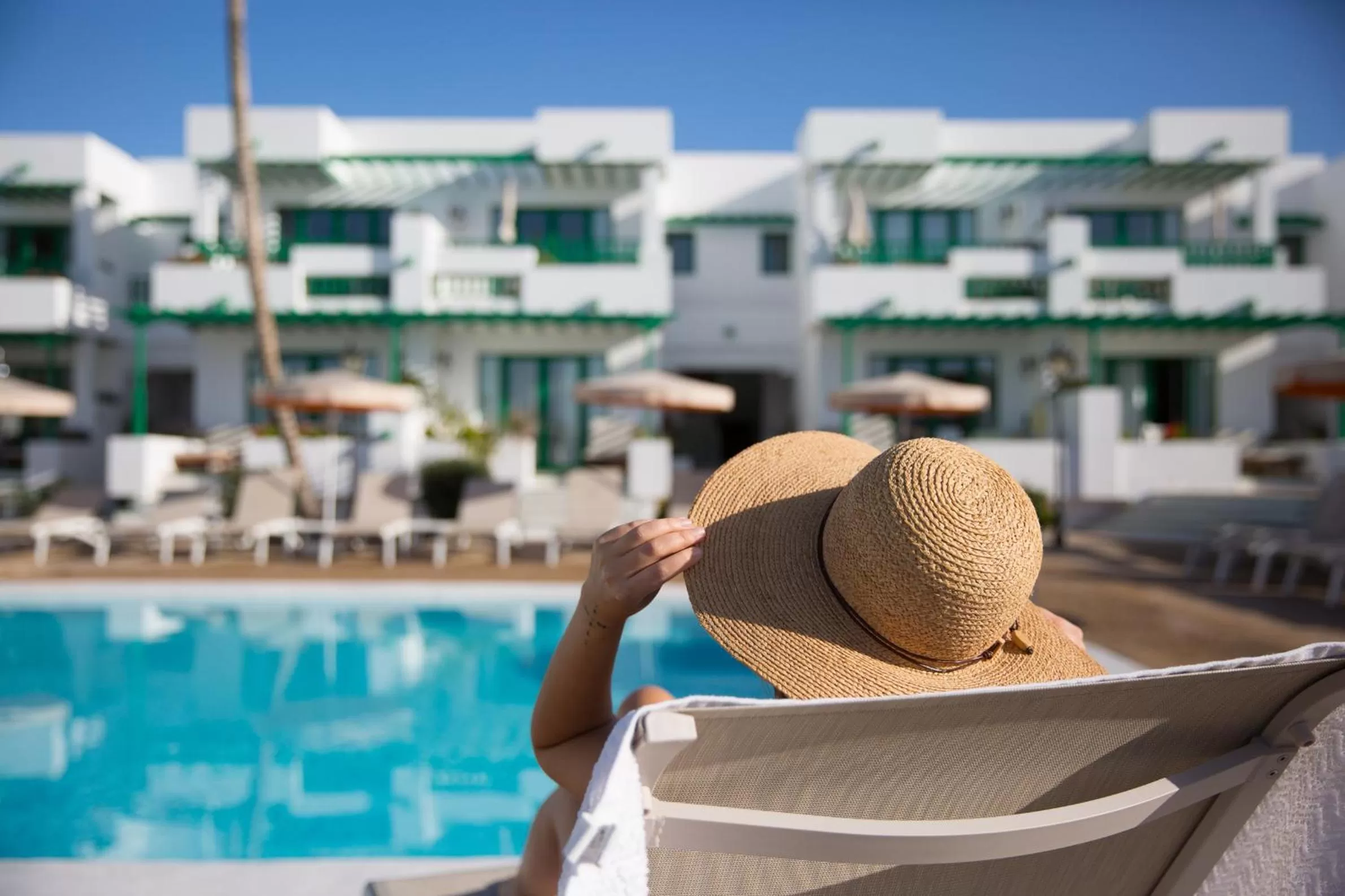 Swimming pool in Nazaret Apartments