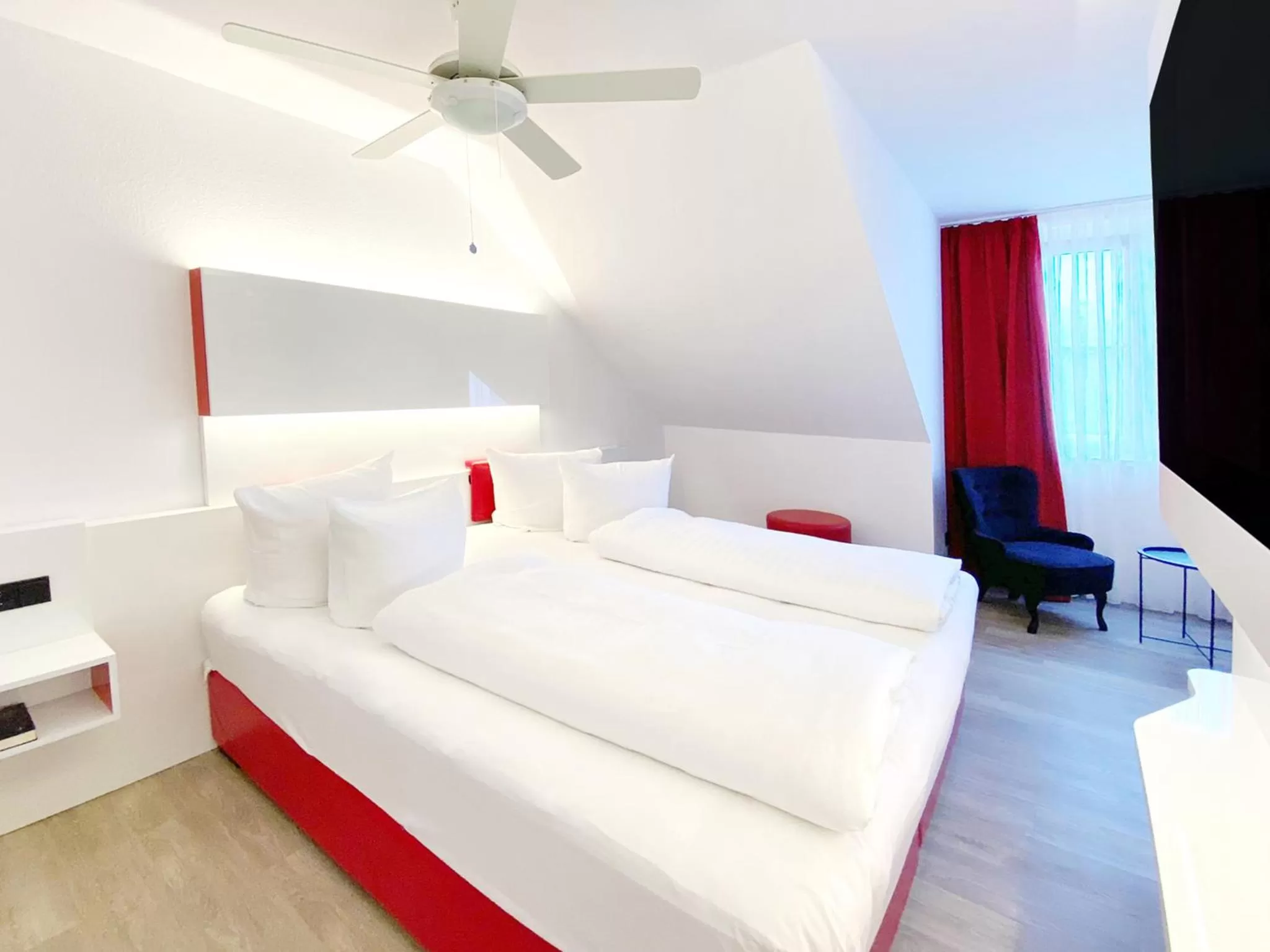 Photo of the whole room, Bed in DORMERO Hotel Hoyerswerda