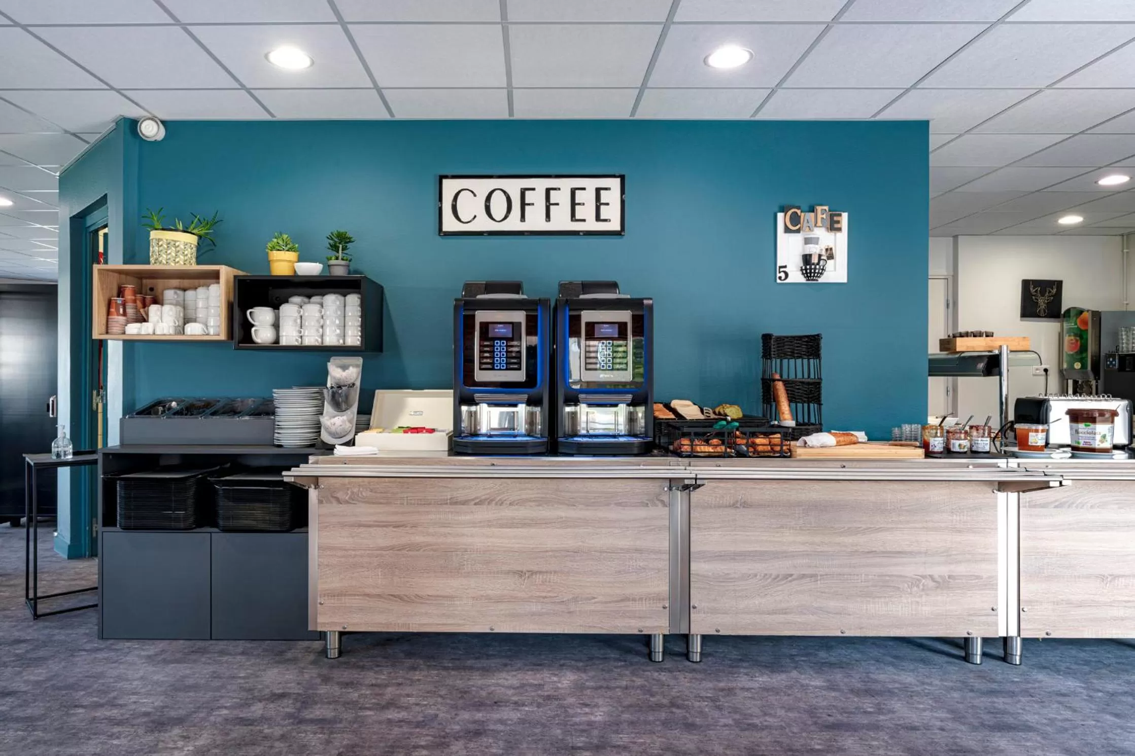 Breakfast in Kyriad Annemasse - Geneve