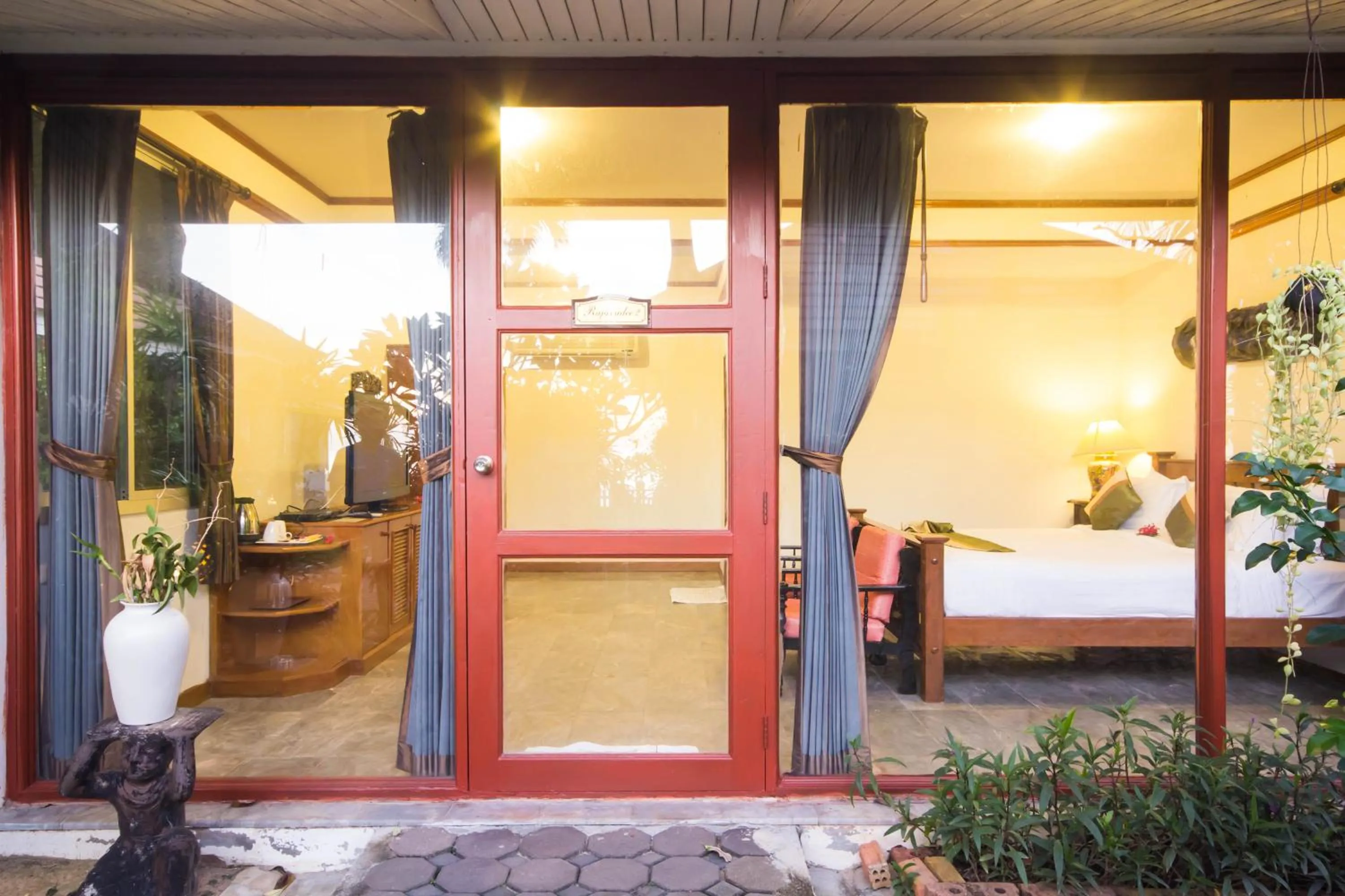 Facade/entrance, Bed in Rajapruek Samui Resort - SHA Plus