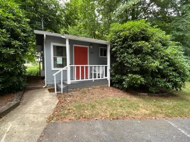 Property Building in Meadowlark Motel with Restaurant & Bar