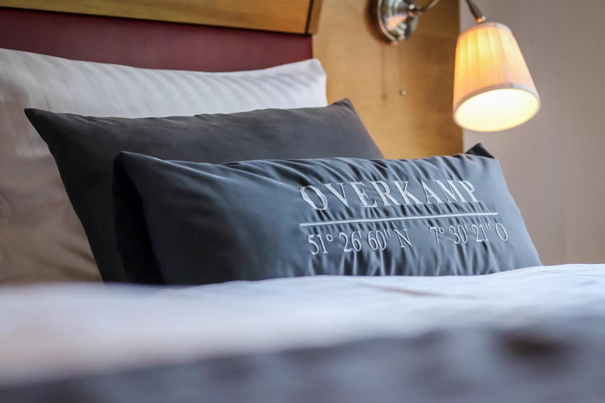 Bedroom, Bed in Overkamp