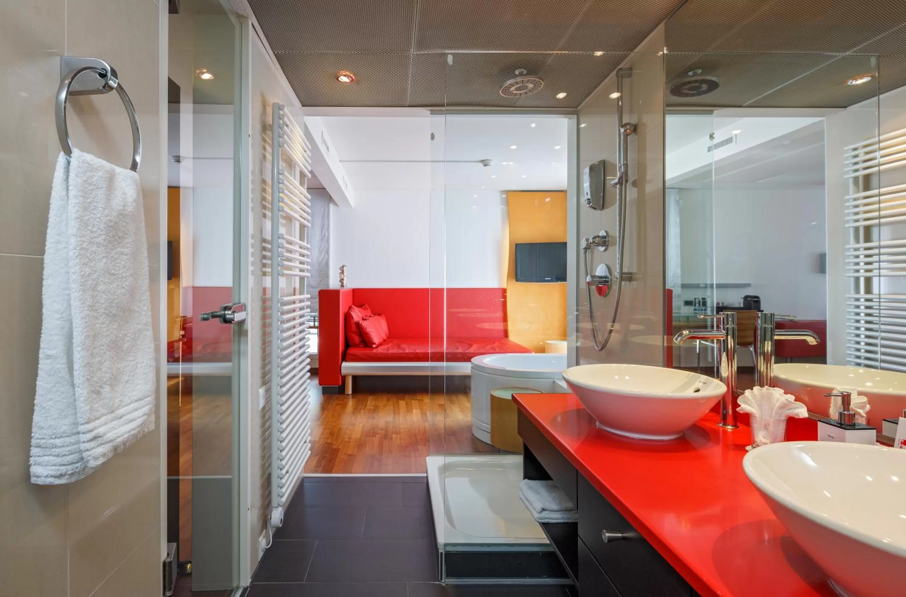 Bathroom in Ramada by Wyndham Baden Hotel du Parc