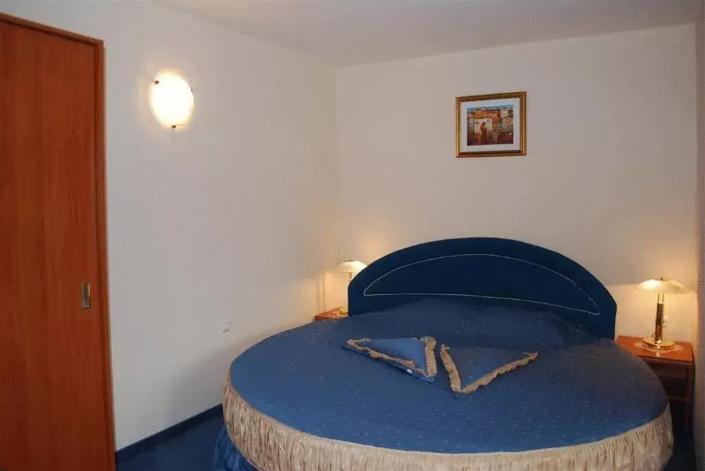 Junior Suite with Balcony in Italia Hotel Junior Suite with Balcony in Italia Hotel