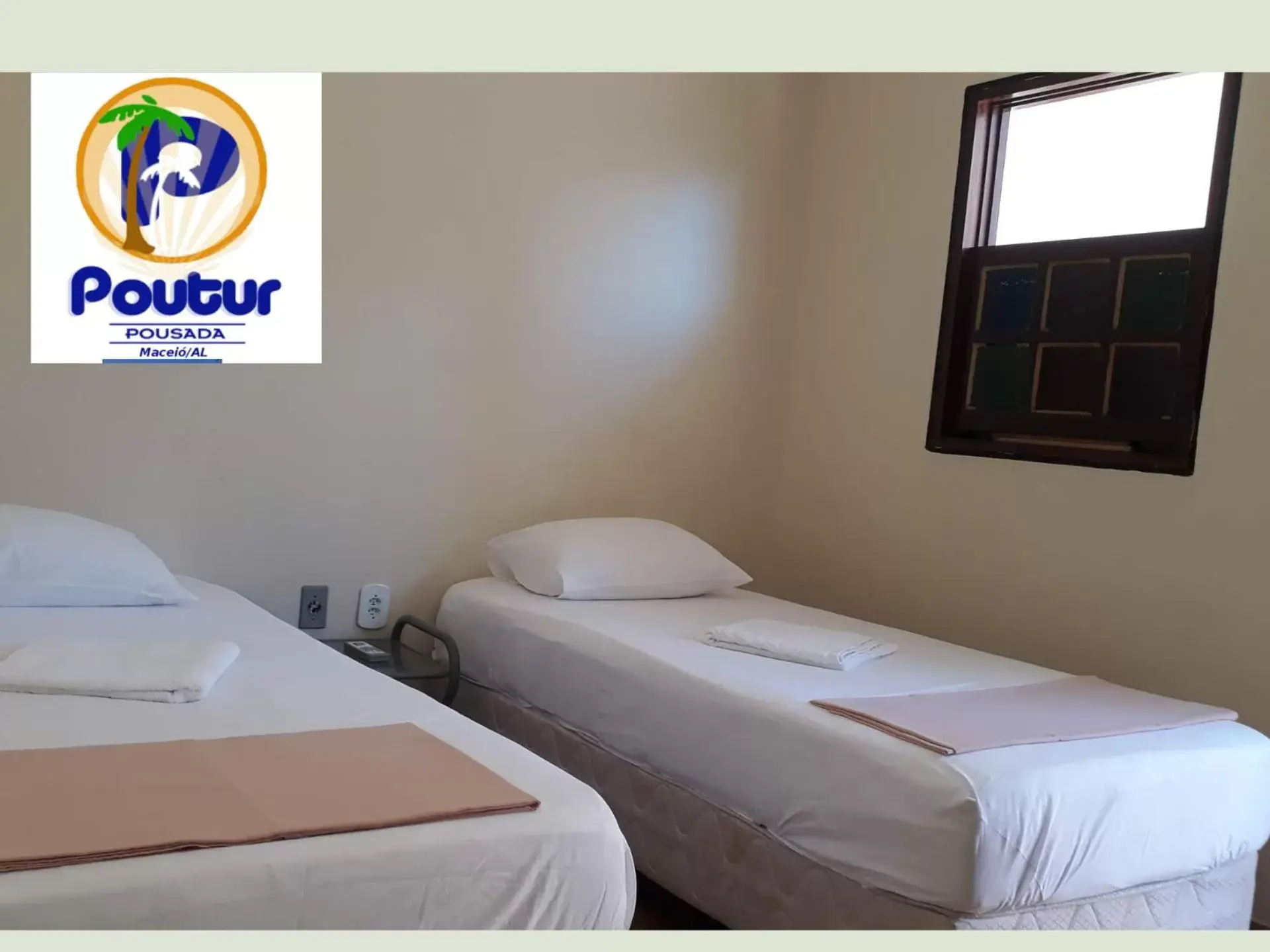 Economy Twin Room in Poutur Pousada Economy Twin Room in Poutur Pousada