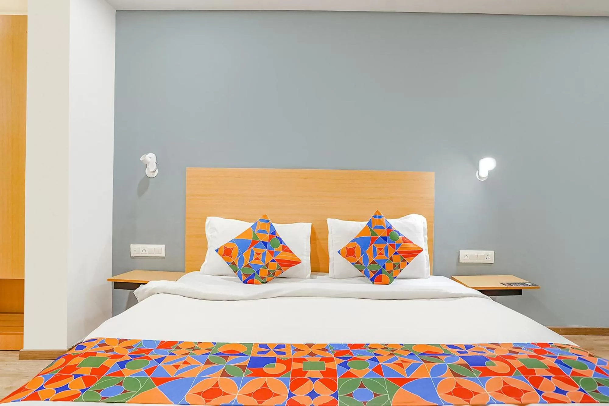 Bed in FabHotel F9 Sector 121