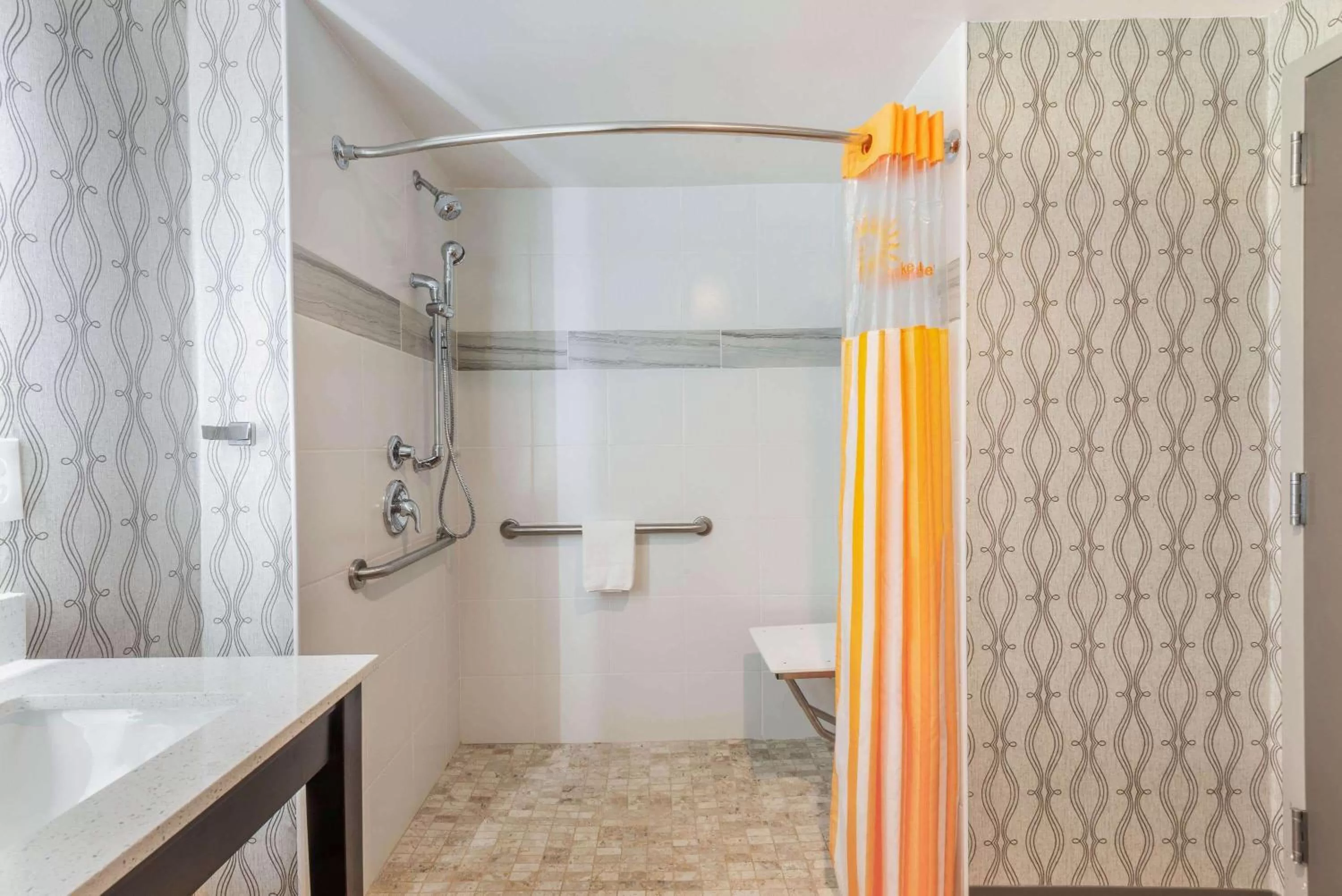 Shower in La Quinta by Wyndham Aberdeen-APG