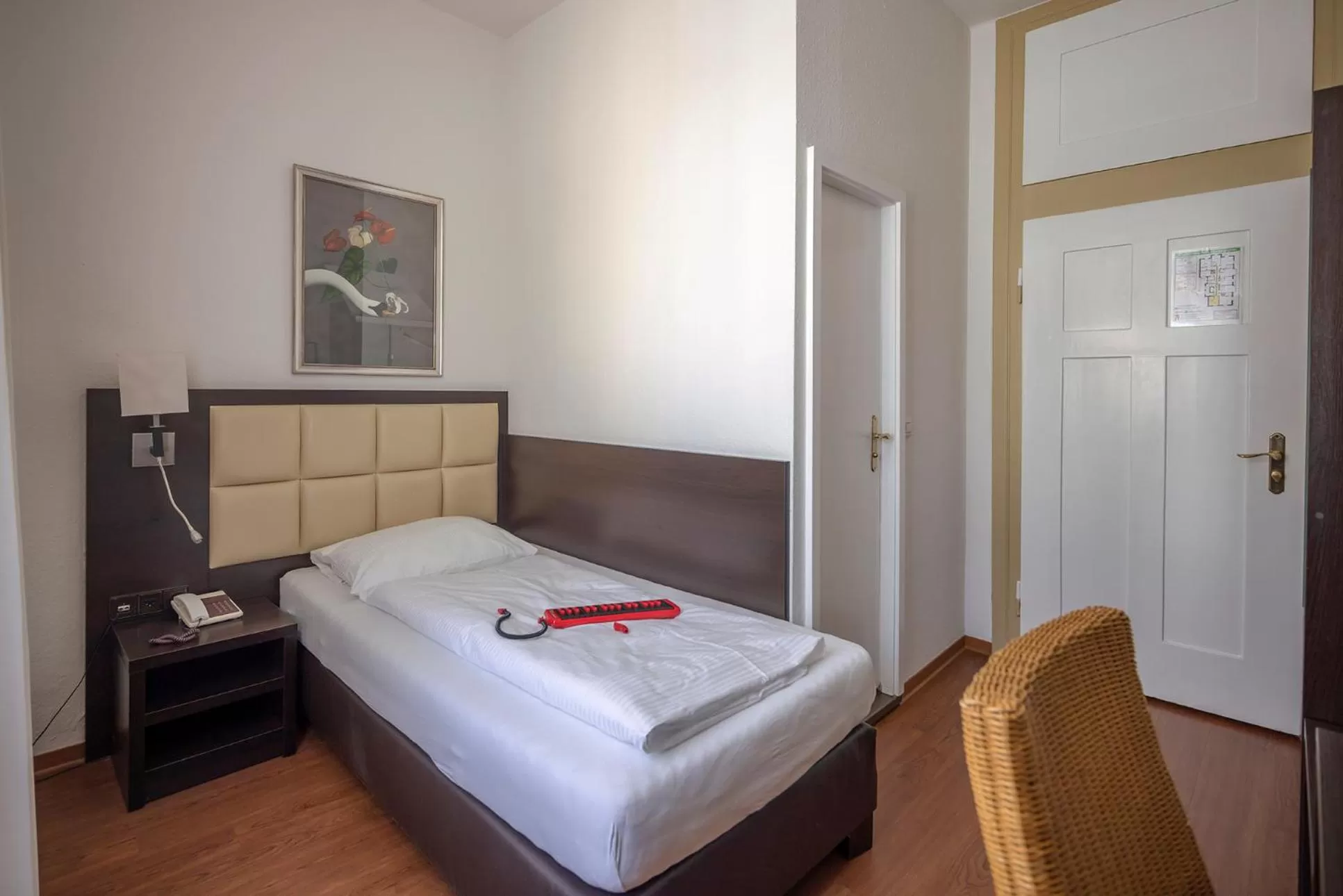 Photo of the whole room, Bed in Hotel Minerva