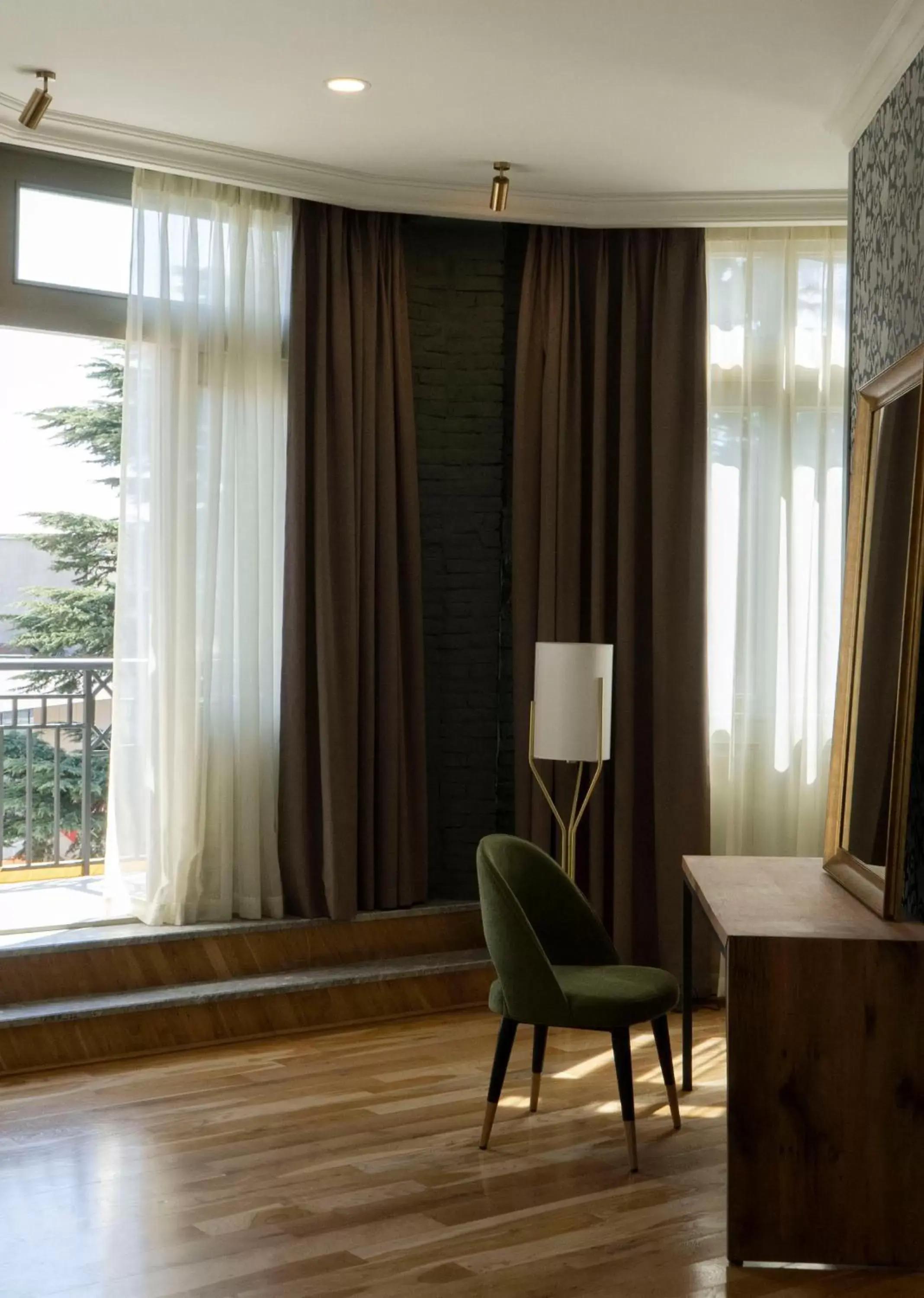 King Suite with Balcony in Grand Opera Hotel King Suite with Balcony in Grand Opera Hotel