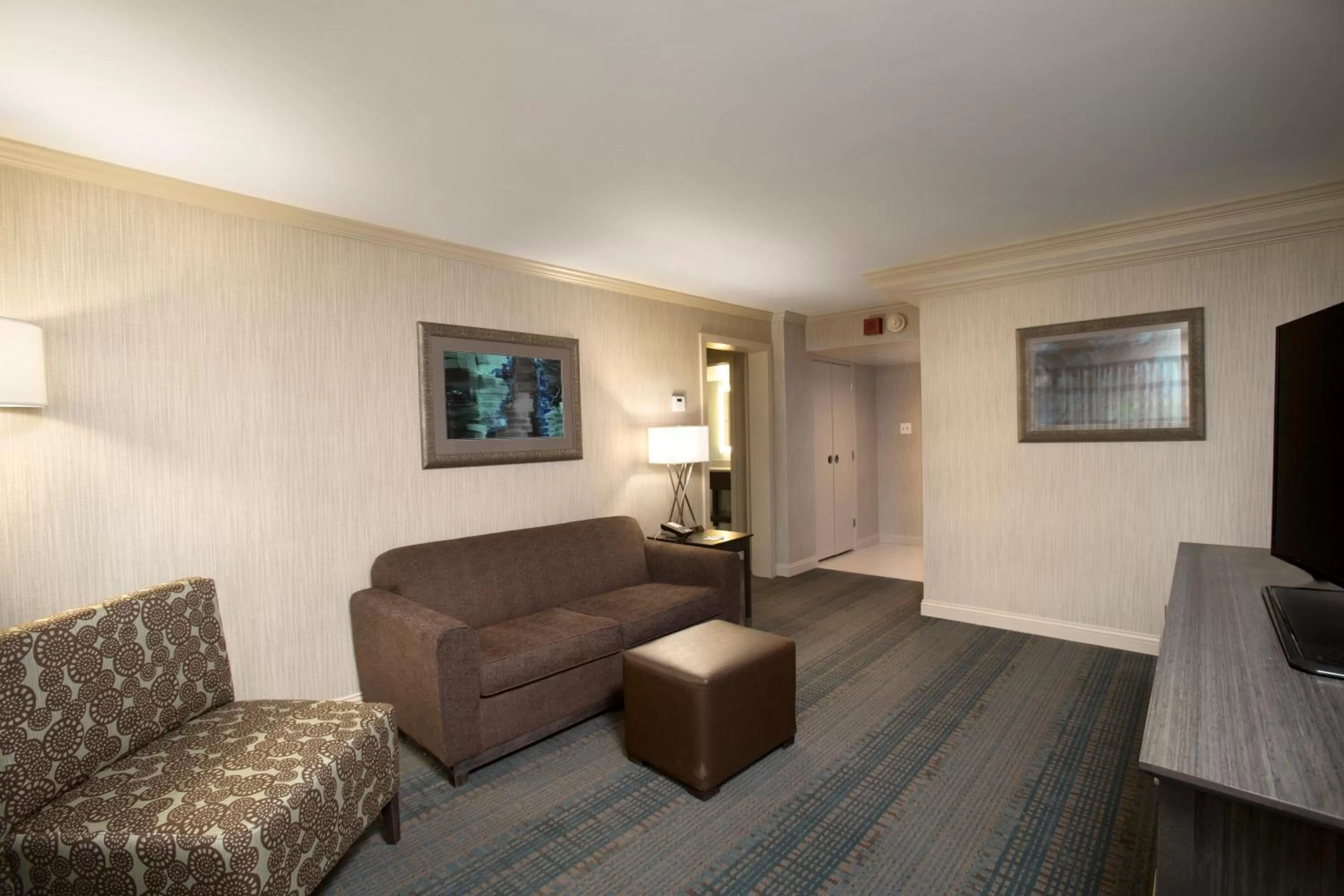Photo of the whole room in Holiday Inn Columbus Dwtn-Capitol Square by IHG