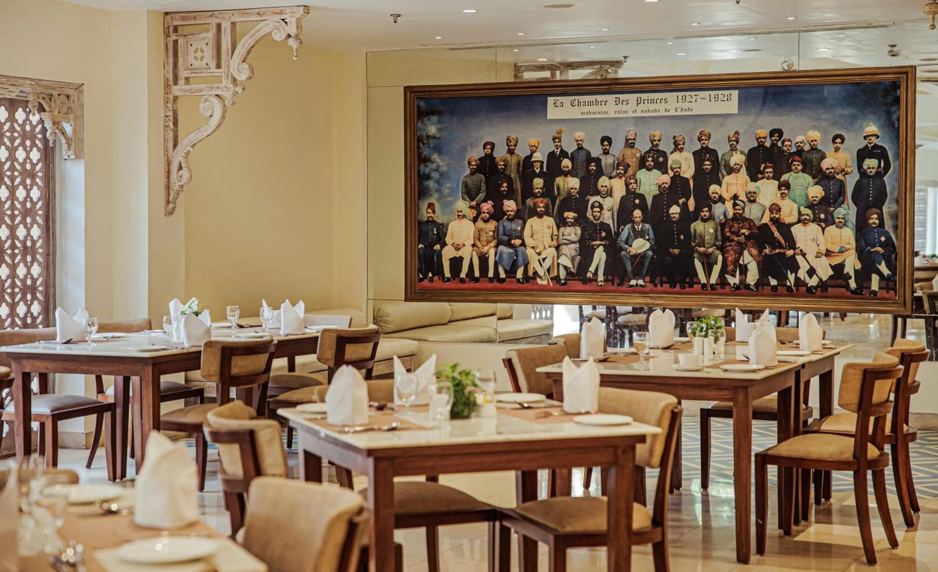 Restaurant/places to eat in Ajit Bhawan - A Palace Resort