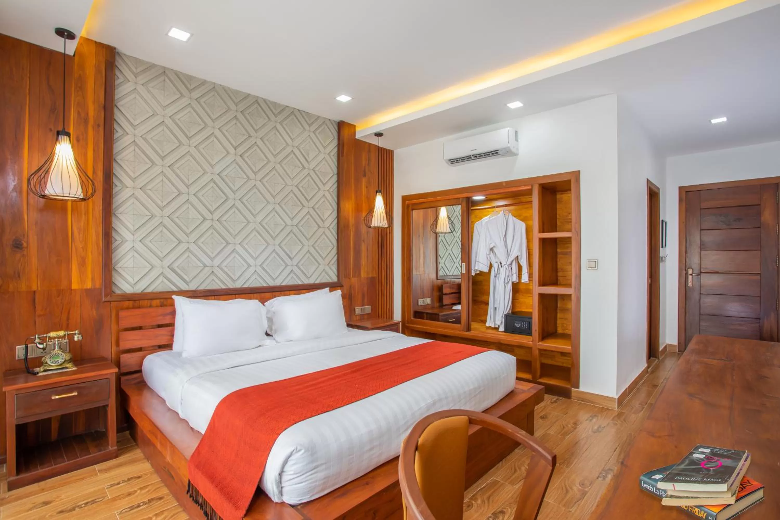 Guests in Cambana La Riviere Boutique