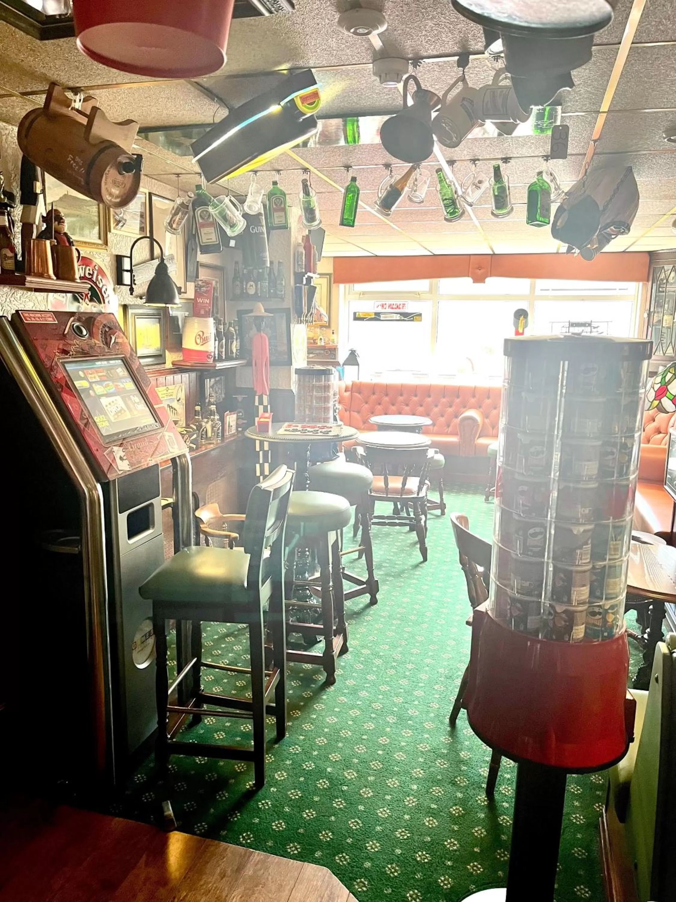 Lounge or bar in Clifton Court Hotel