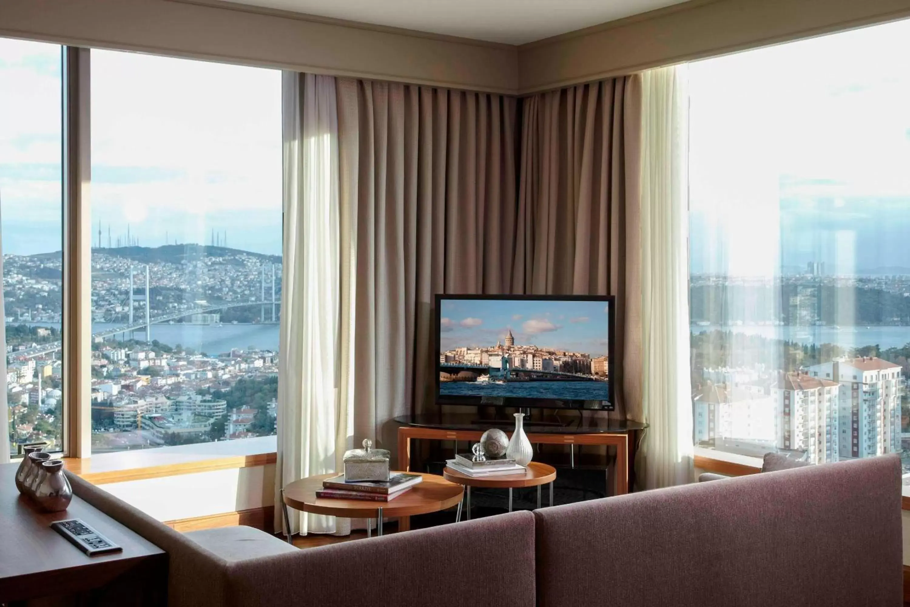 Corner Suite Bosphorus View With Lounge Access in Renaissance Istanbul Polat Bosphorus Hotel Corner Suite Bosphorus View With Lounge Access in Renaissance Istanbul Polat Bosphorus Hotel
