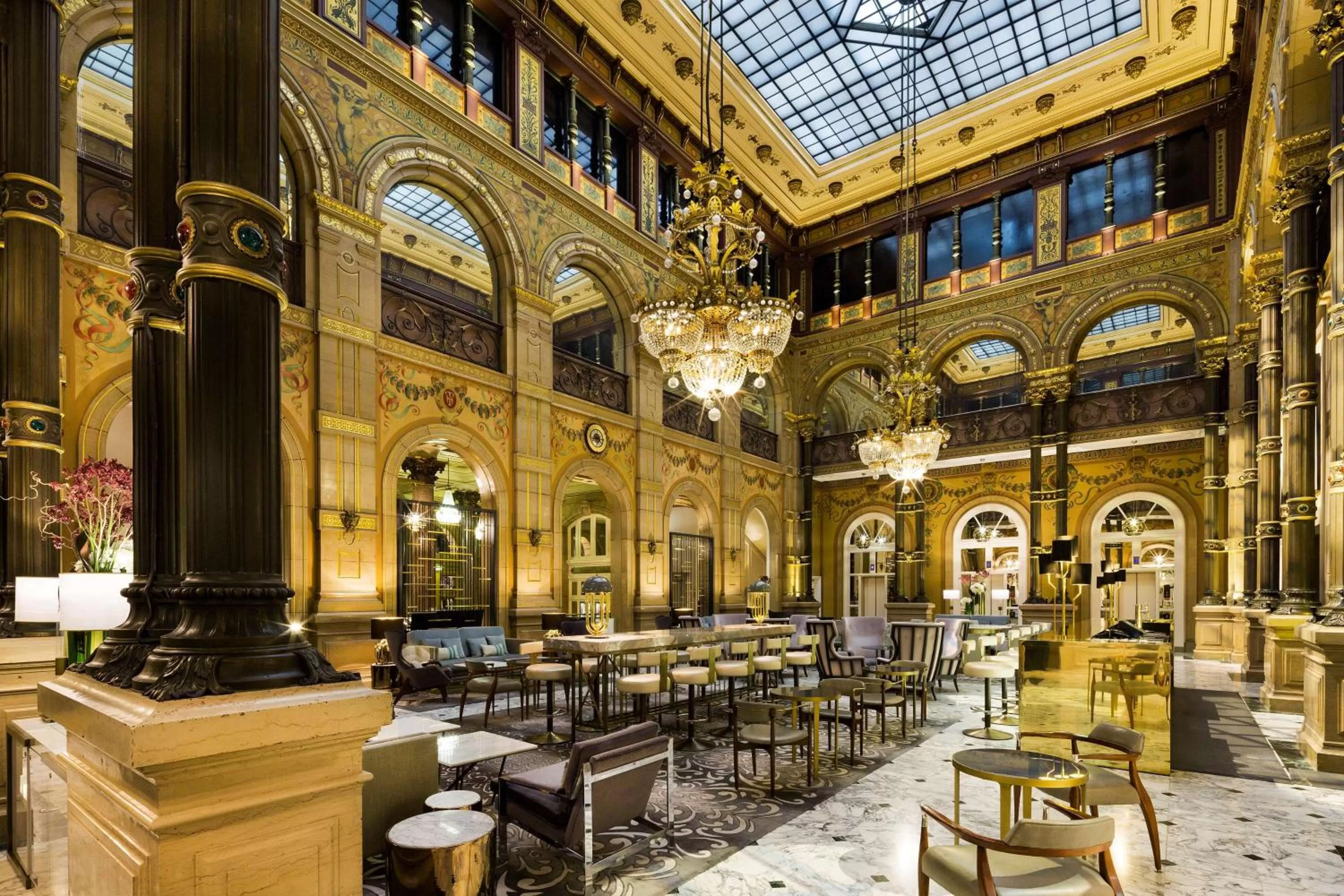Lounge or bar in Hilton Paris Opera