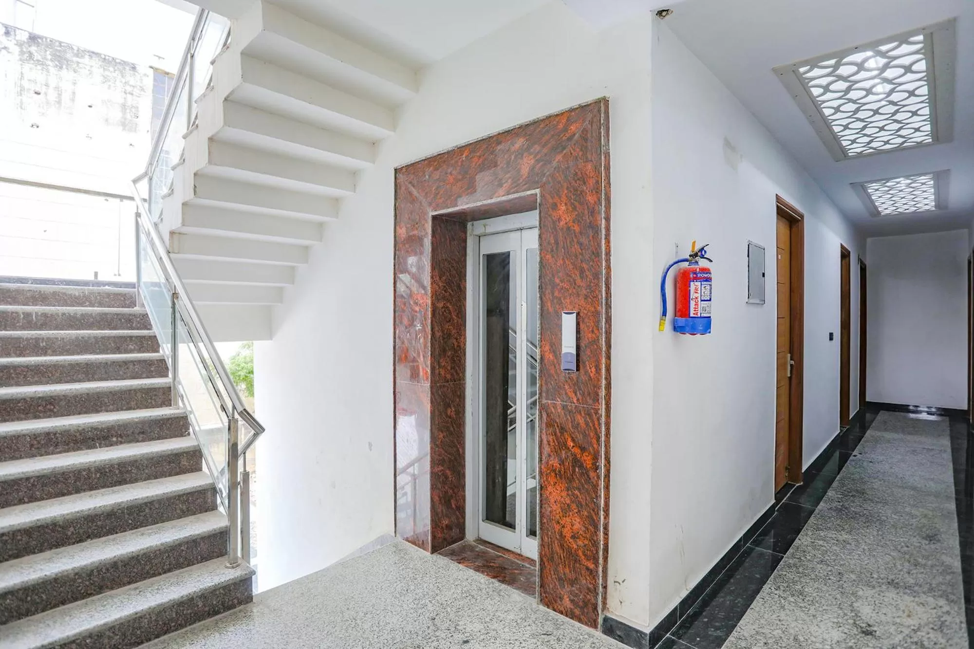 Lobby or reception in FabHotel Sunrise Sector 56