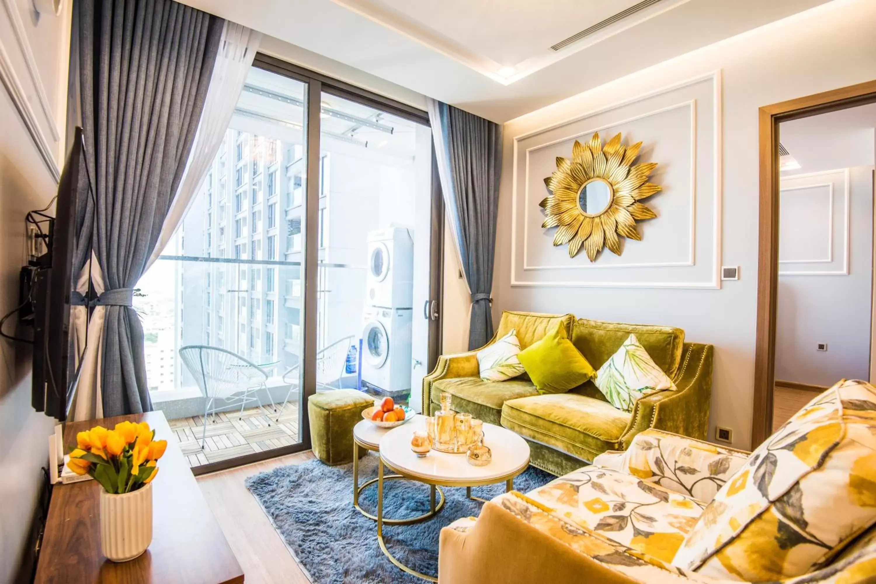 Two-Bedroom Apartment in Legend 22housing Vinhomes Metropolis Hotel & Residence Two-Bedroom Apartment in Legend 22housing Vinhomes Metropolis Hotel & Residence