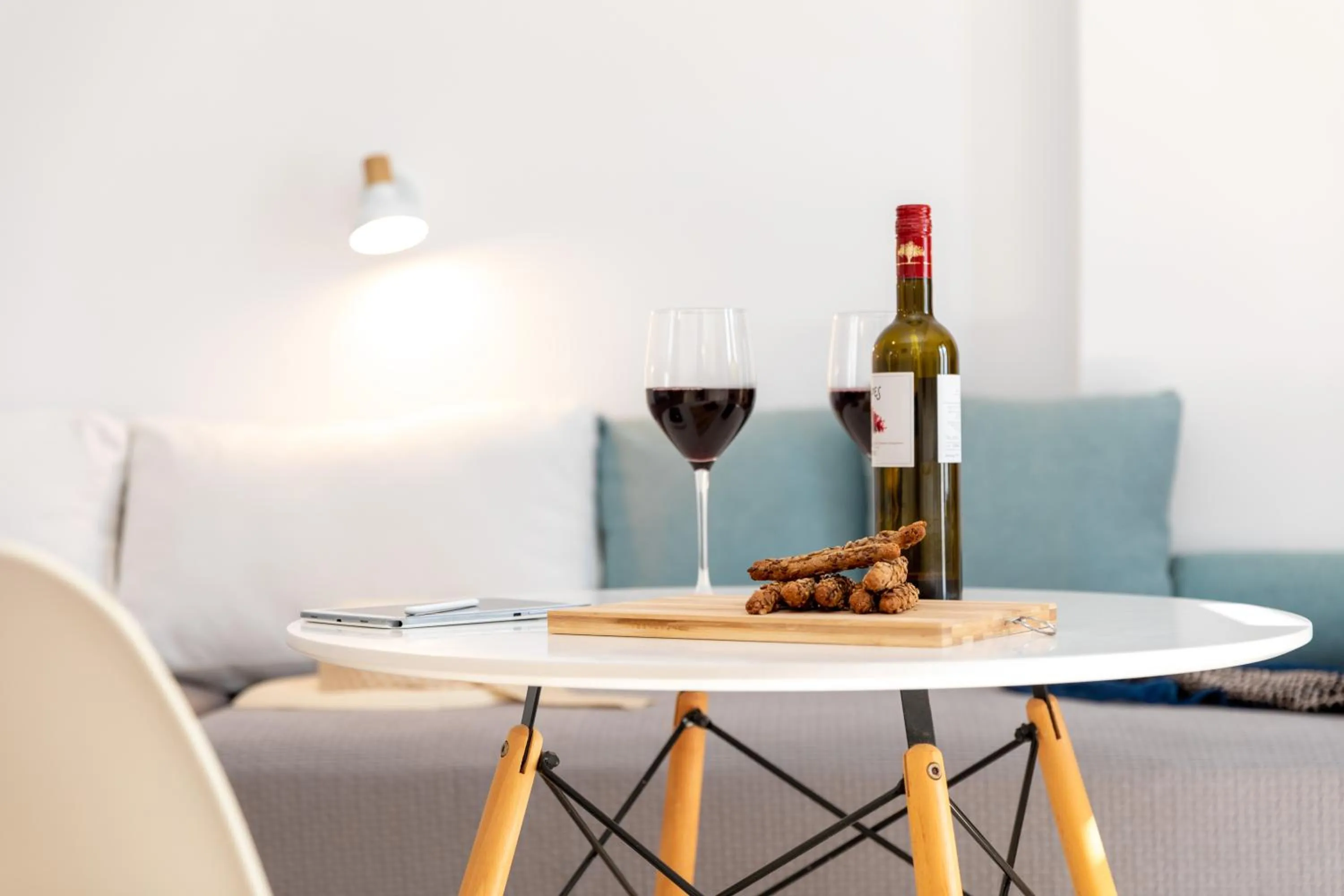 Food and drinks in Depis Place and Apartments