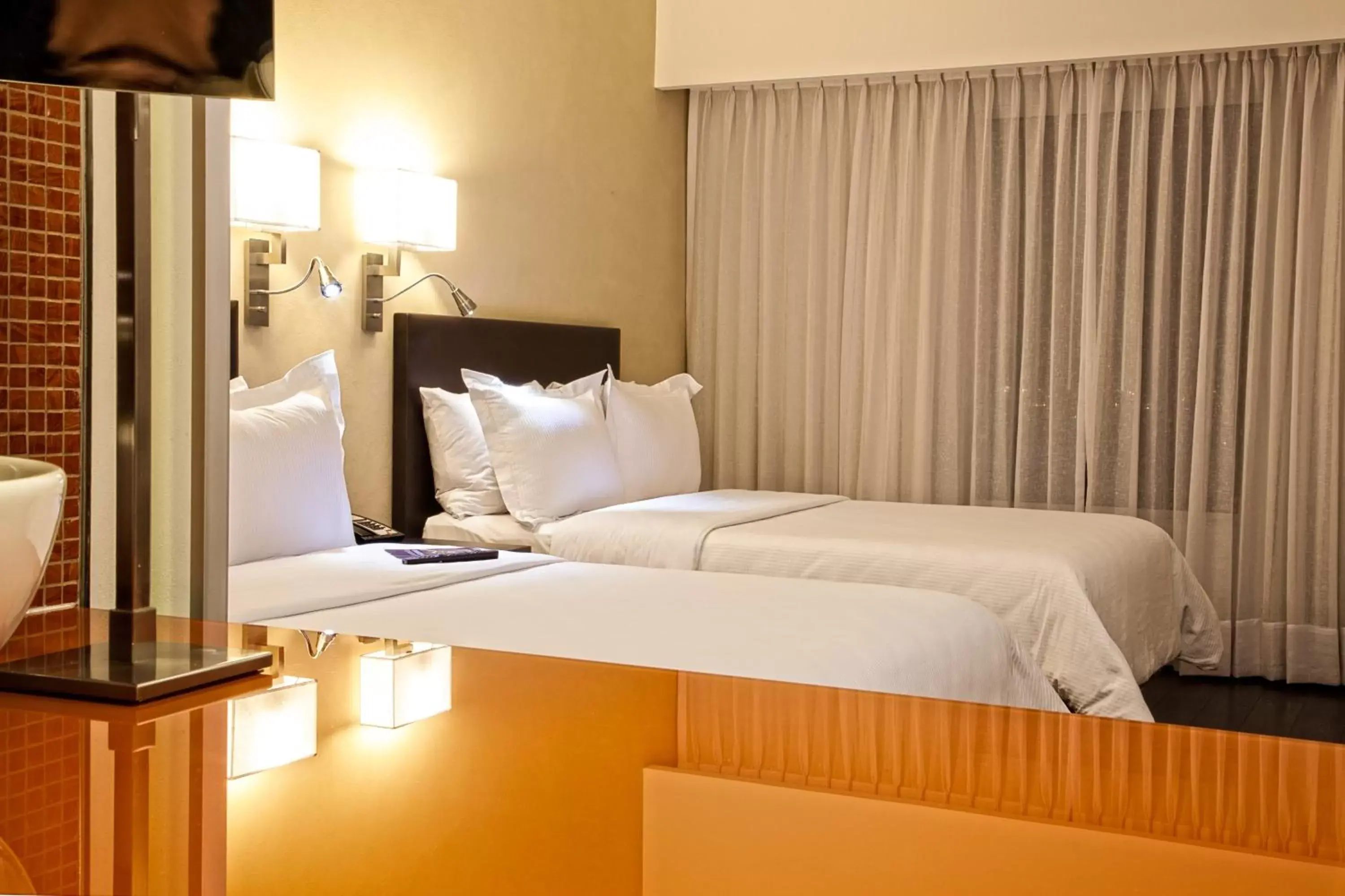 Superior Double Room in Fiesta Inn Puebla Las Animas Superior Double Room in Fiesta Inn Puebla Las Animas