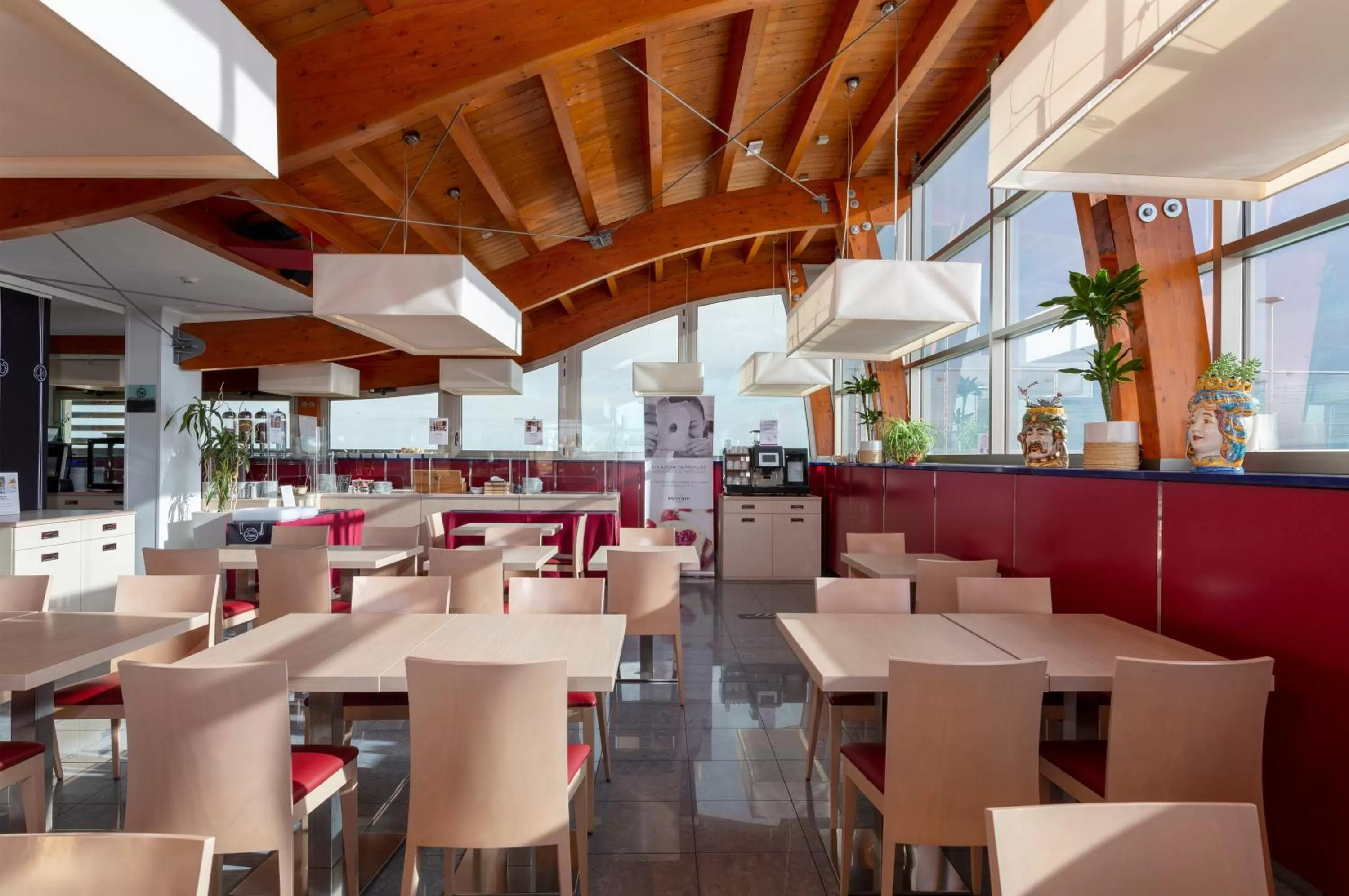 Restaurant/places to eat in Hotel Mercure Siracusa