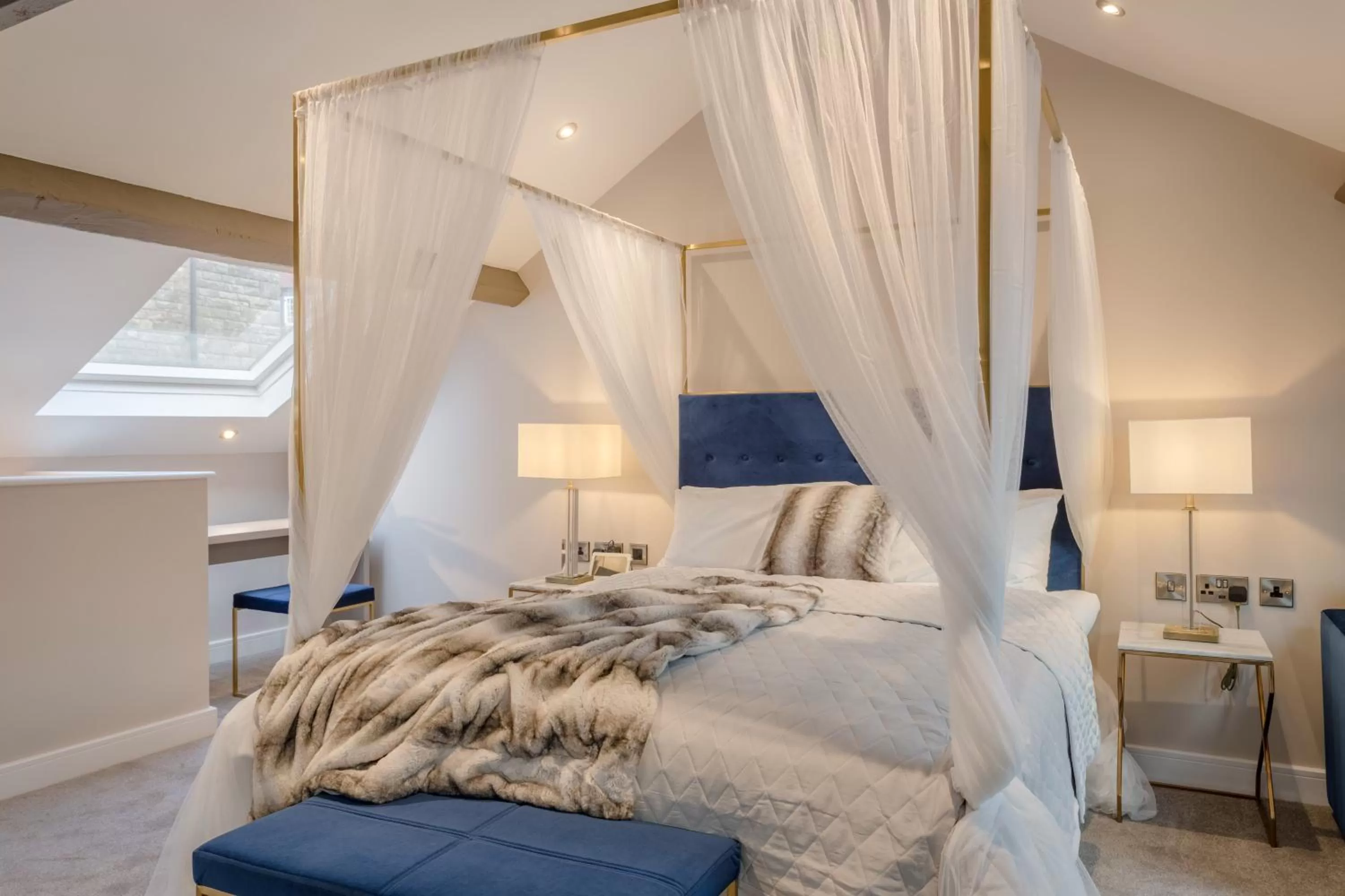 Bedroom, Bed in Heritage Mews Nottingham