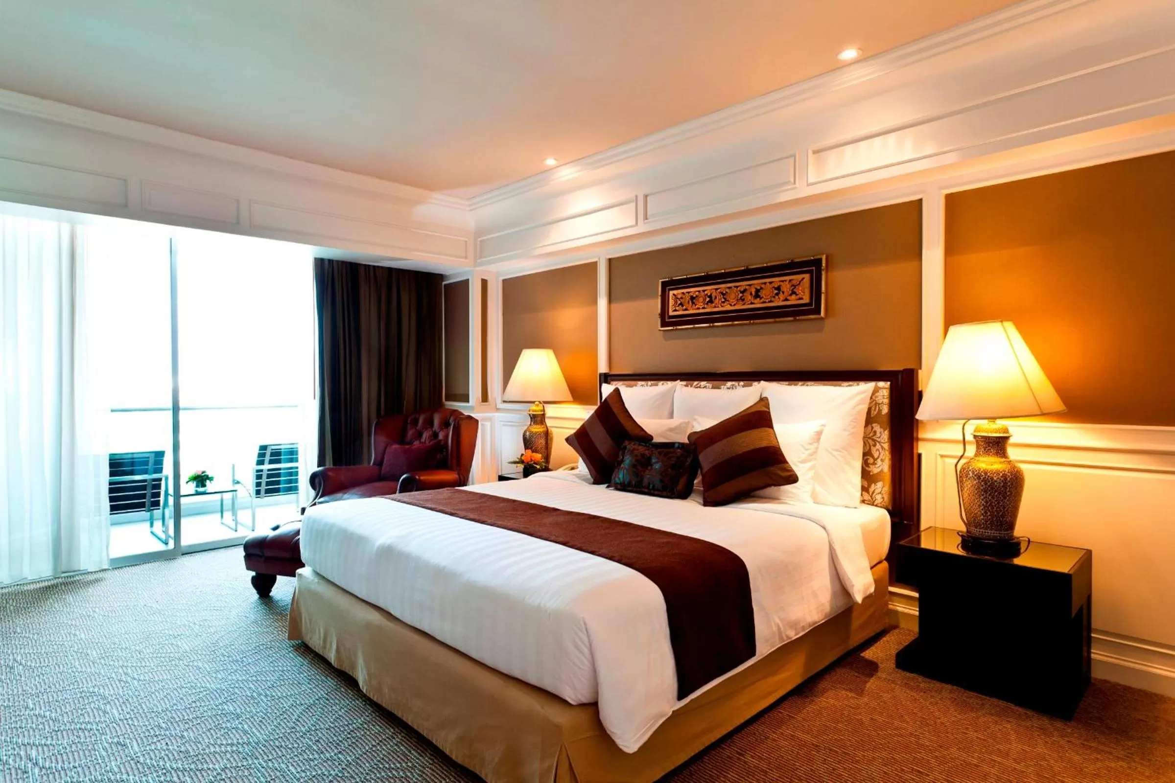 Bedroom, Bed in Royal Princess Larn Luang - SHA Extra Plus